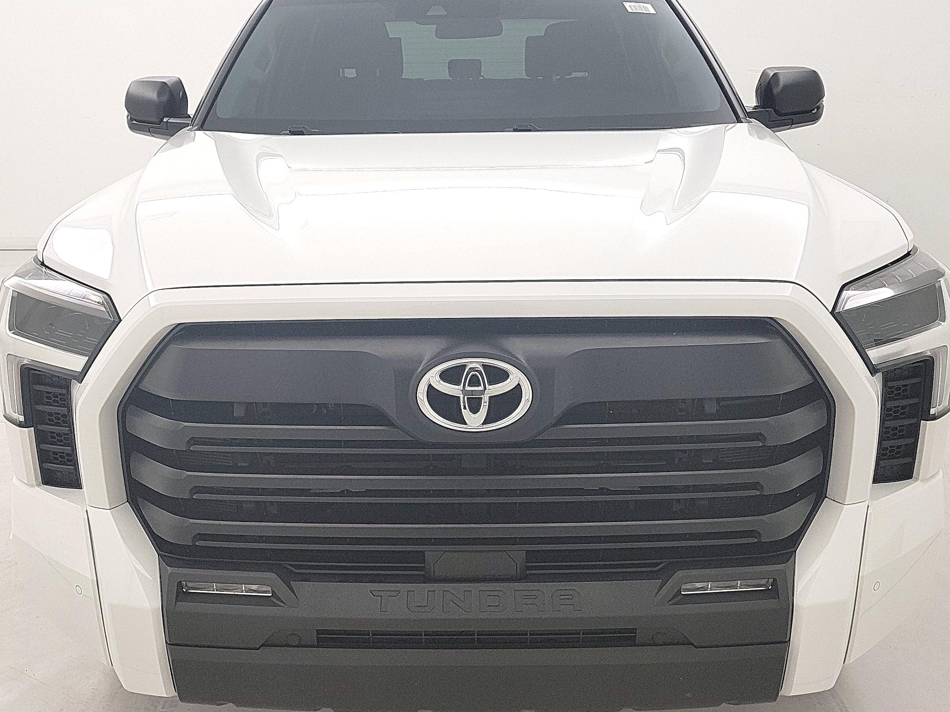 Thumbnail: 2024 Toyota Tundra - 2