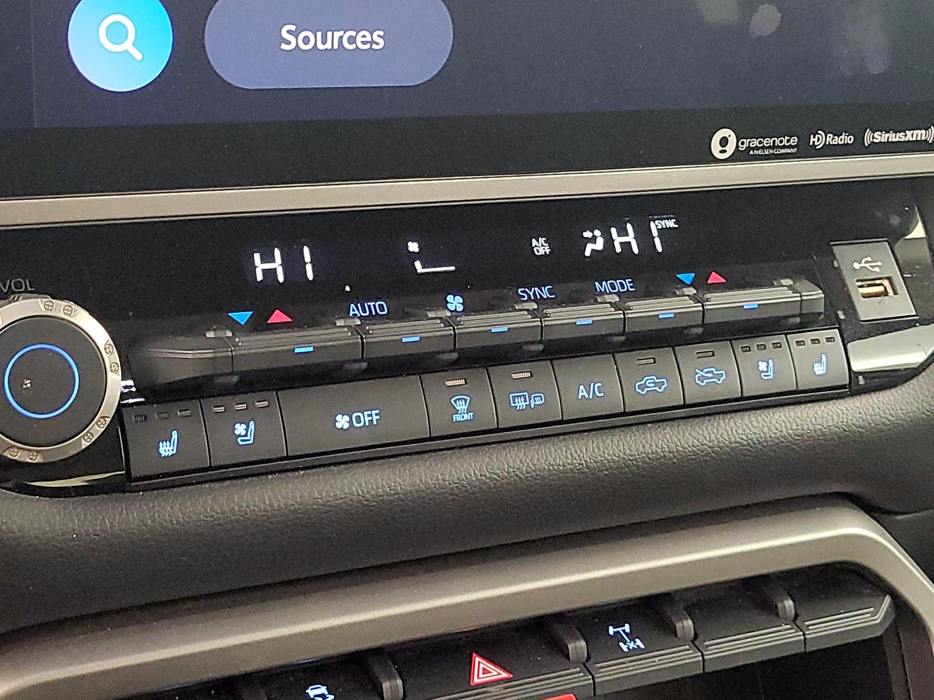 Thumbnail: 2022 Toyota Tundra - 16