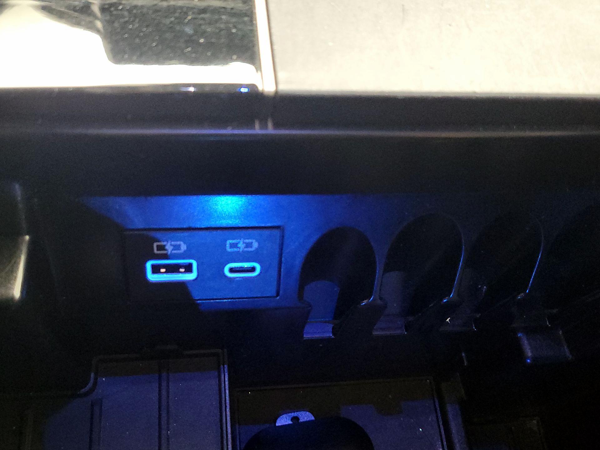 Thumbnail: 2022 Toyota Tundra - 18