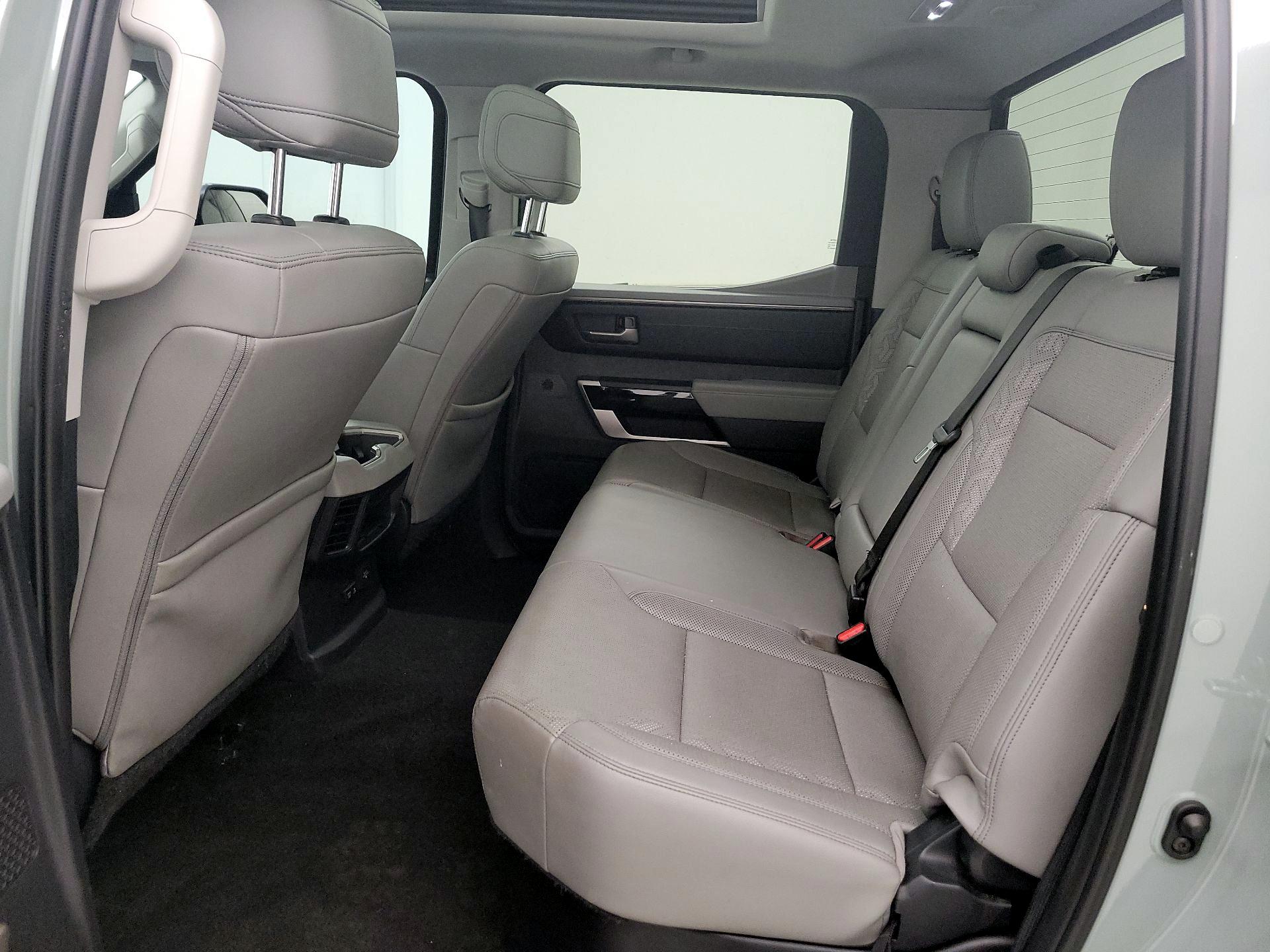 Thumbnail: 2022 Toyota Tundra - 20