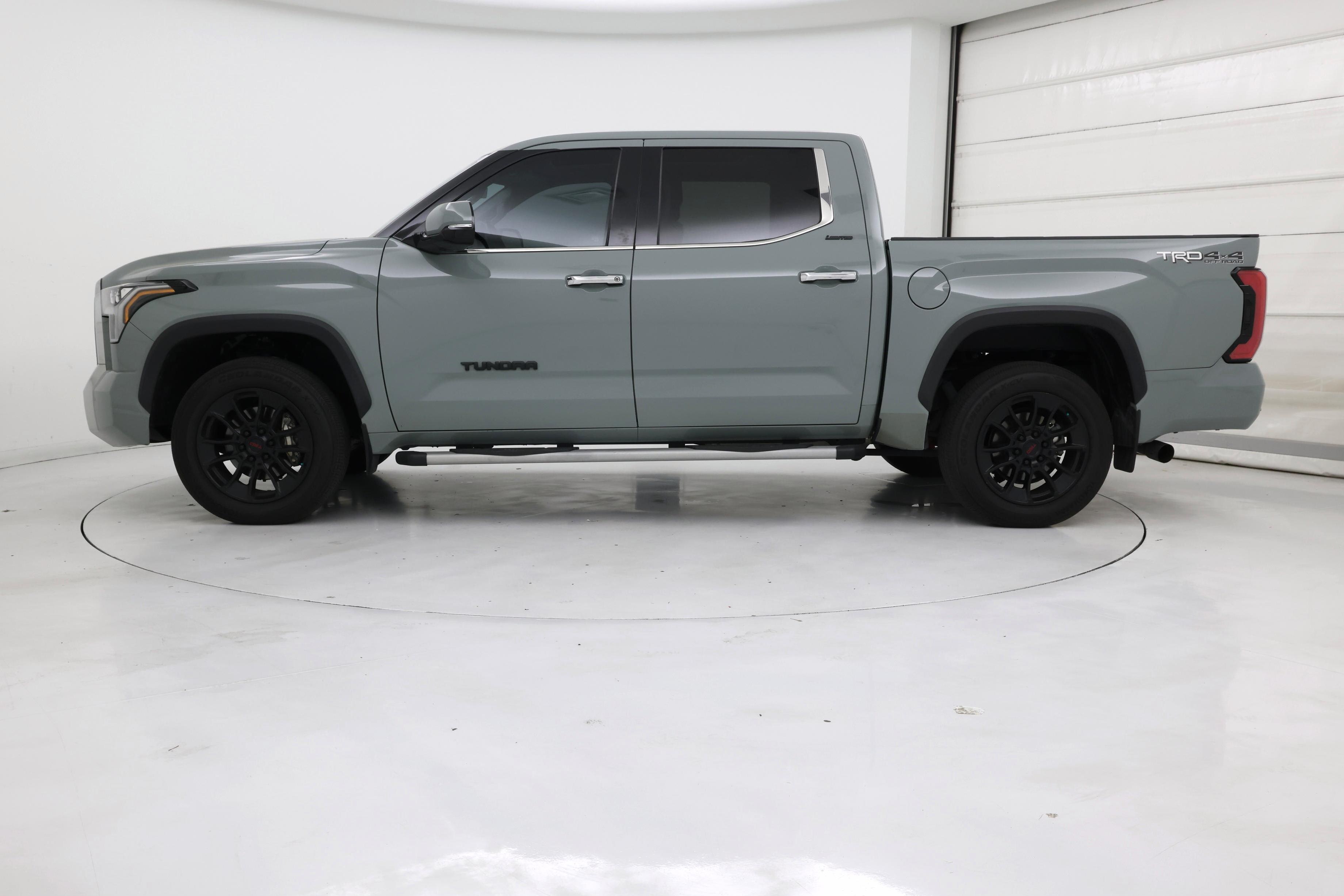 Thumbnail: 2022 Toyota Tundra - 3