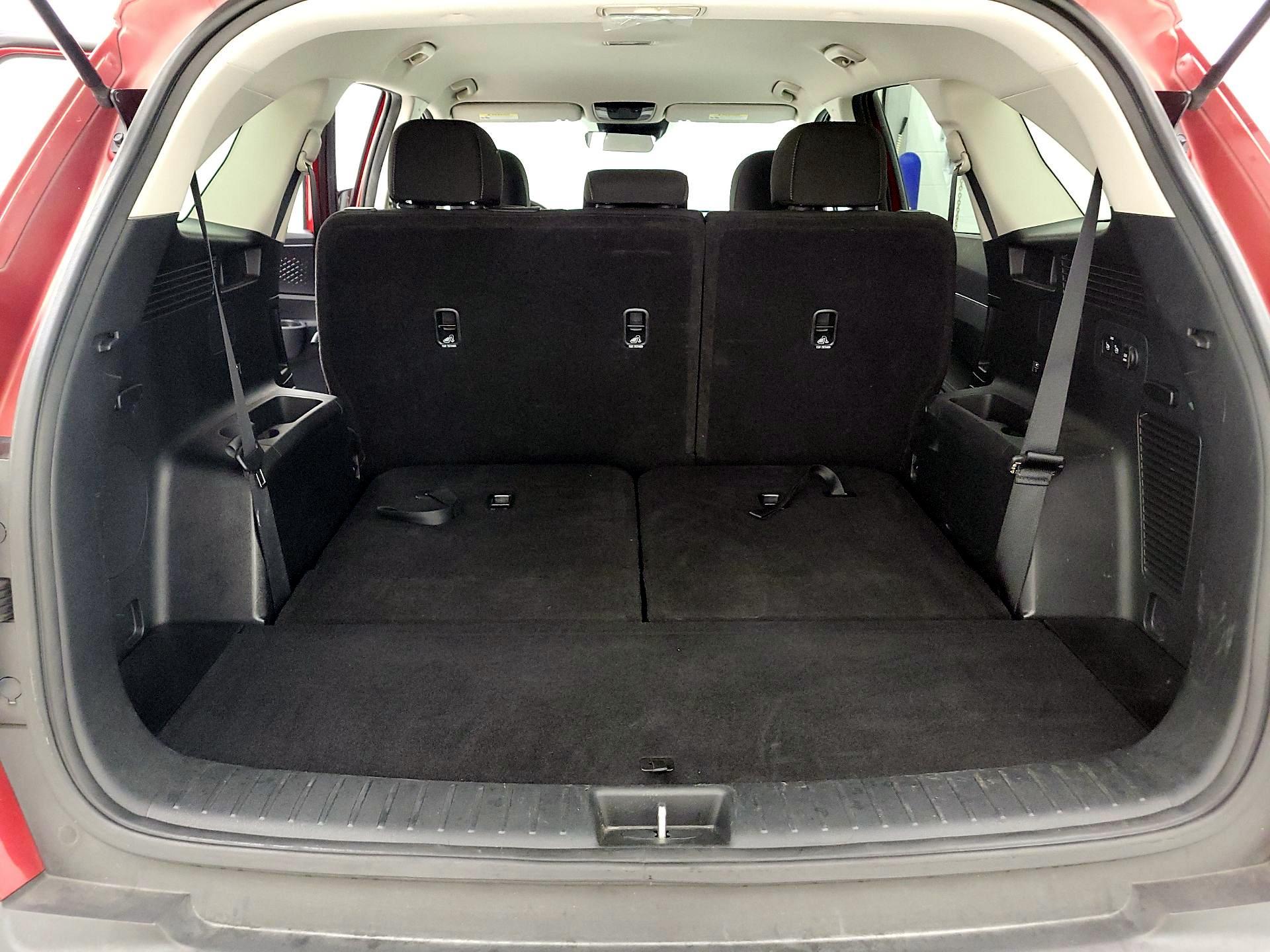 Thumbnail: 2023 Kia Sorento - 20