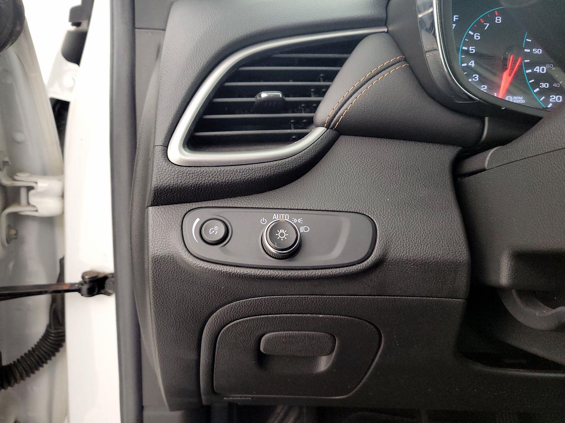 Thumbnail: 2020 Chevrolet Trax - 13