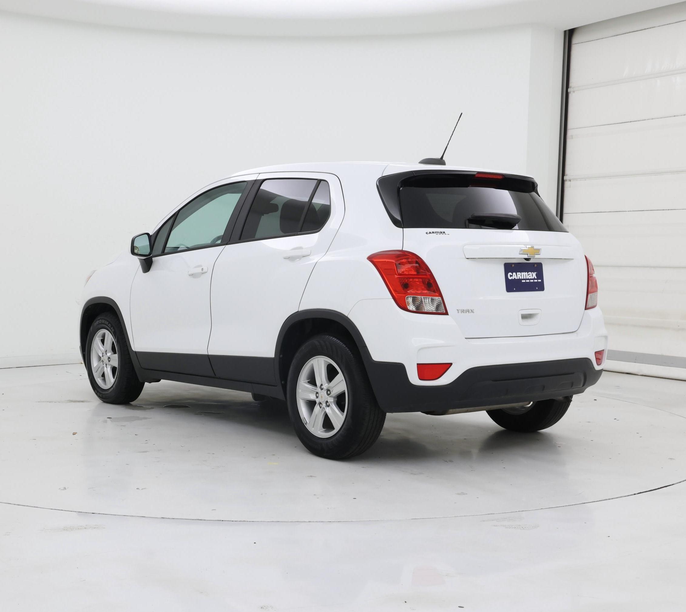 Thumbnail: 2020 Chevrolet Trax - 2