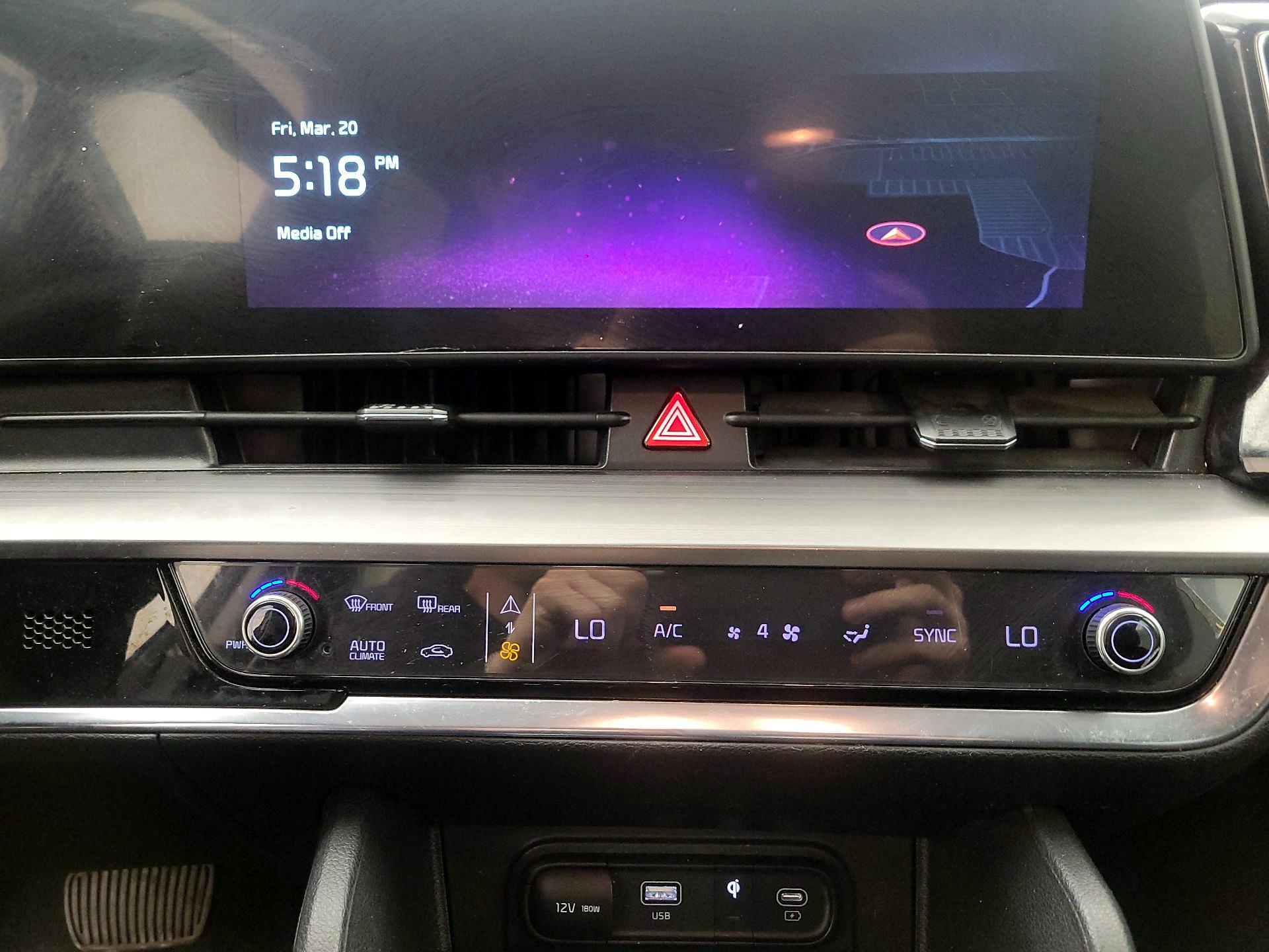 Thumbnail: 2023 Kia Sportage - 16