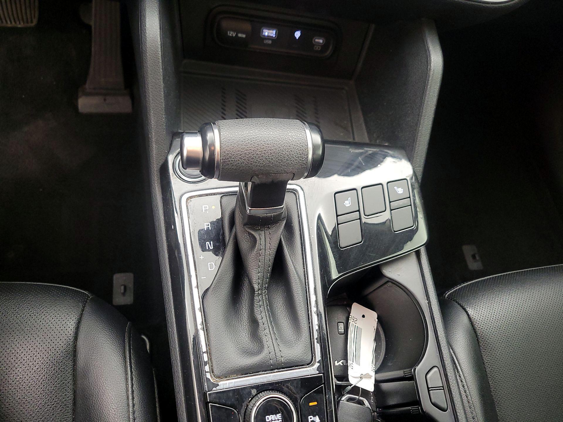 Thumbnail: 2023 Kia Sportage - 17