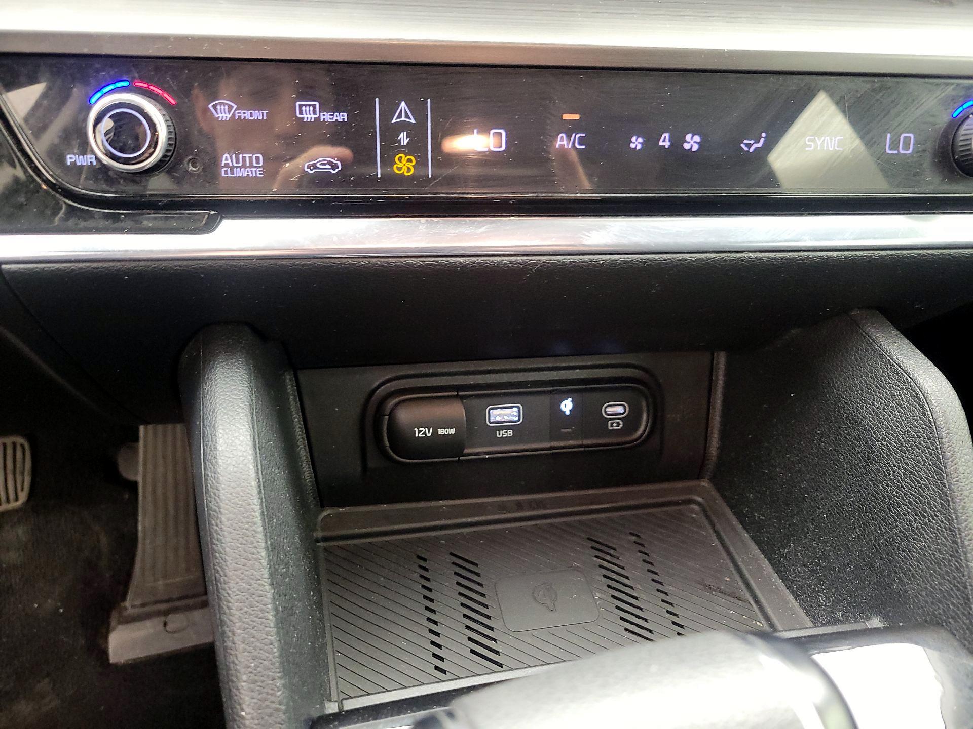 Thumbnail: 2023 Kia Sportage - 18