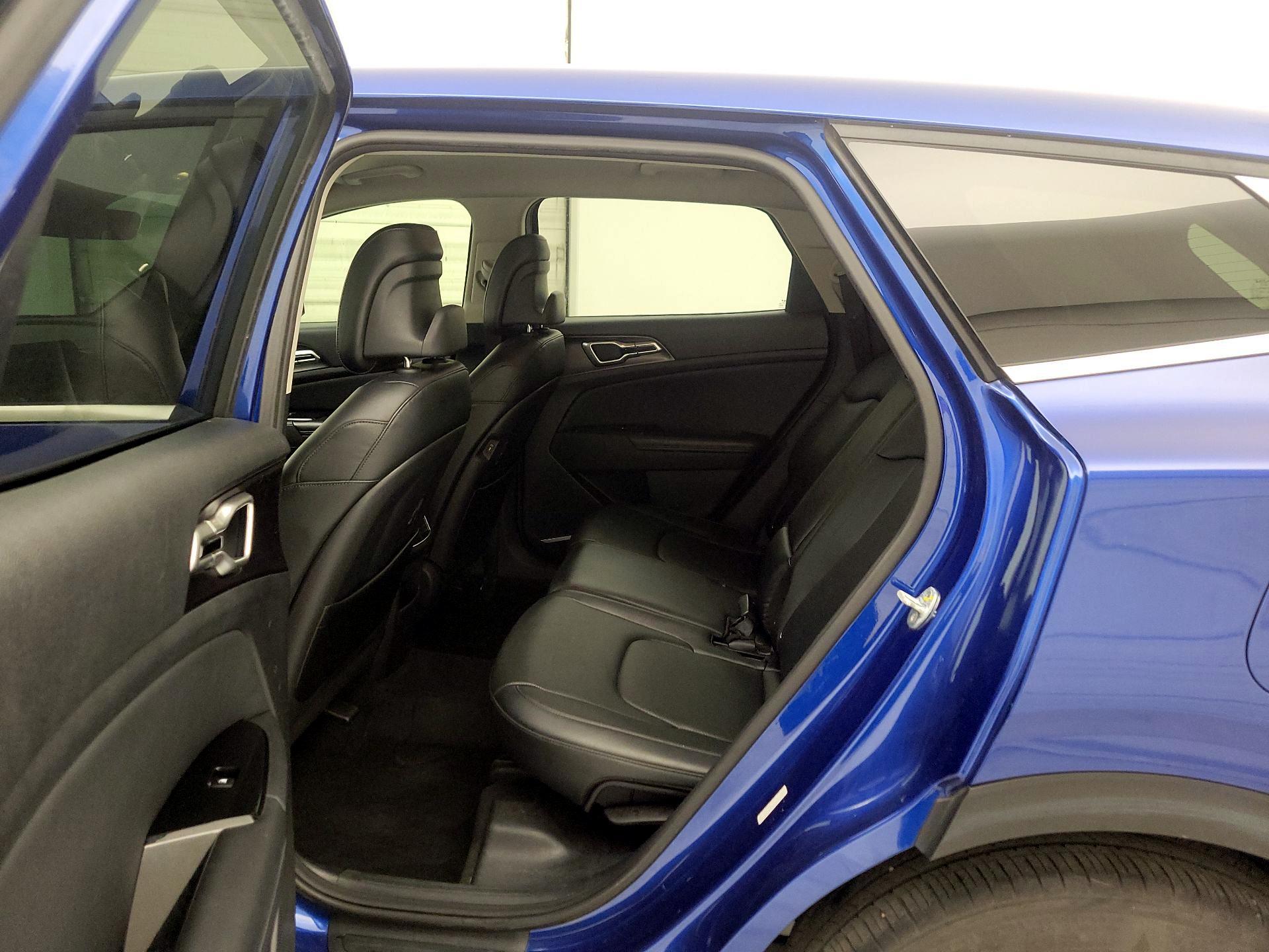 Thumbnail: 2023 Kia Sportage - 19