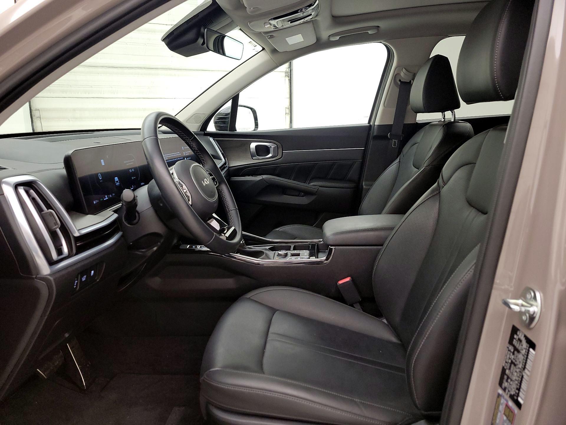 Thumbnail: 2025 Kia Sorento - 11