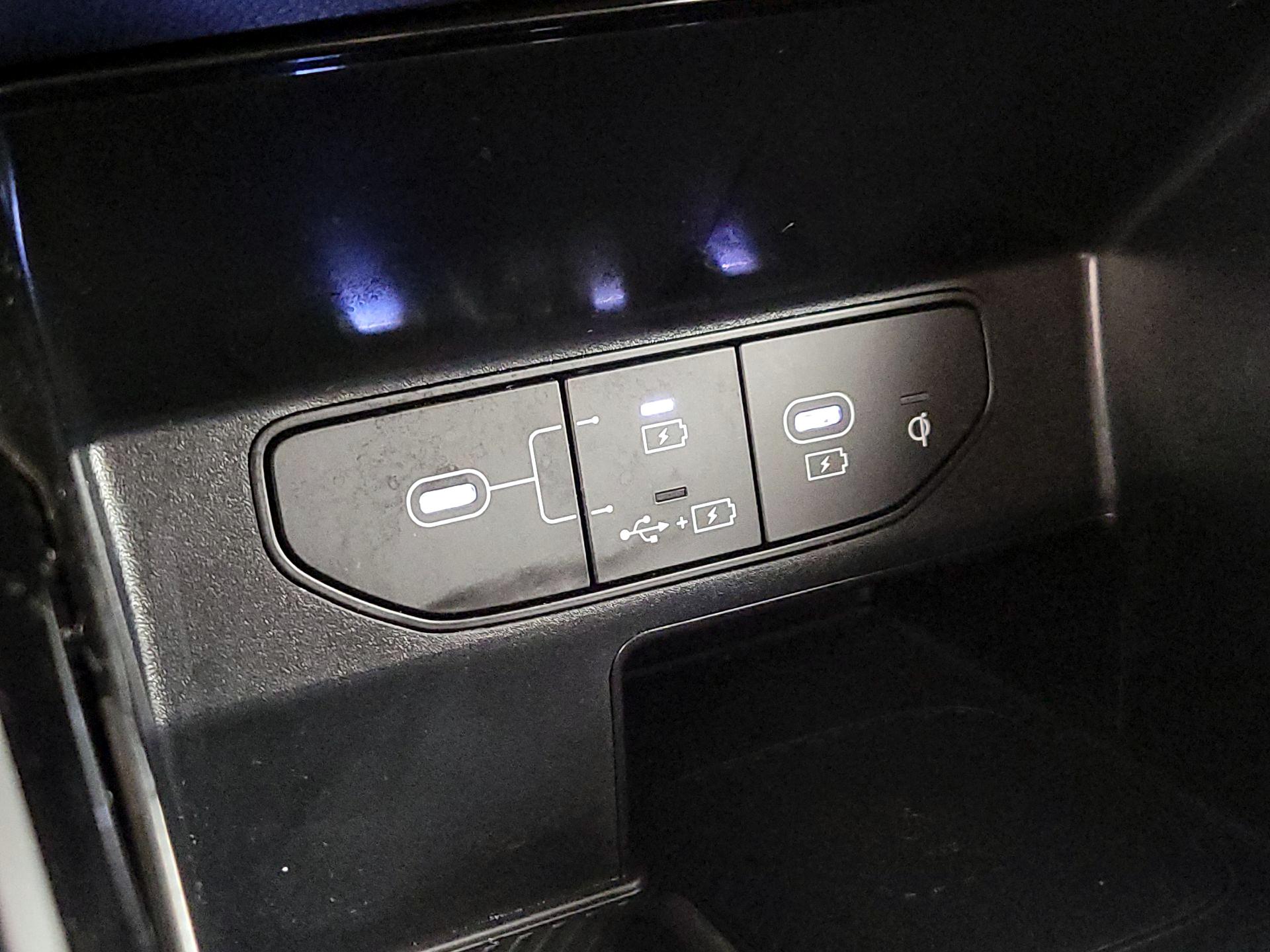 Thumbnail: 2025 Kia Sorento - 18