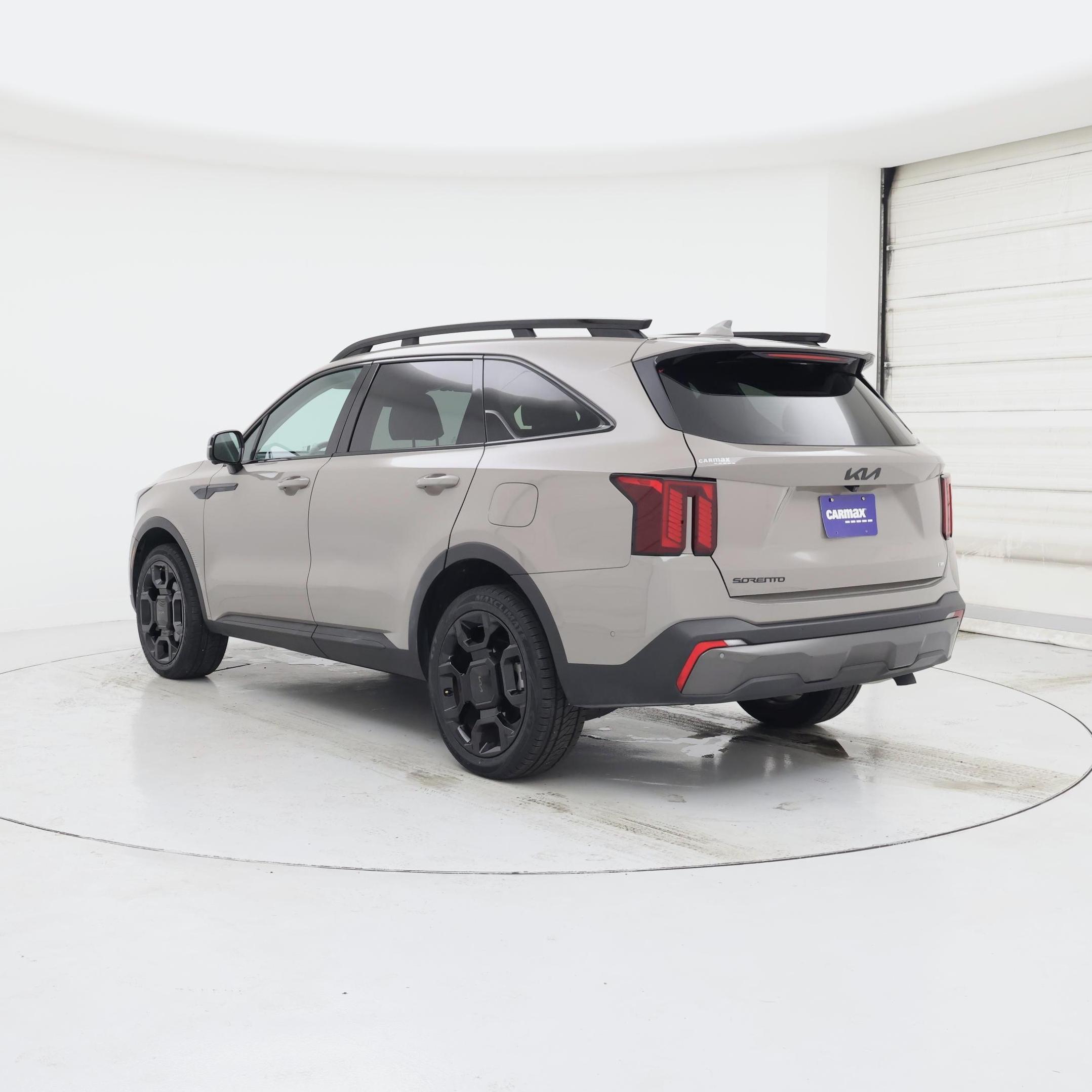 Thumbnail: 2025 Kia Sorento - 2