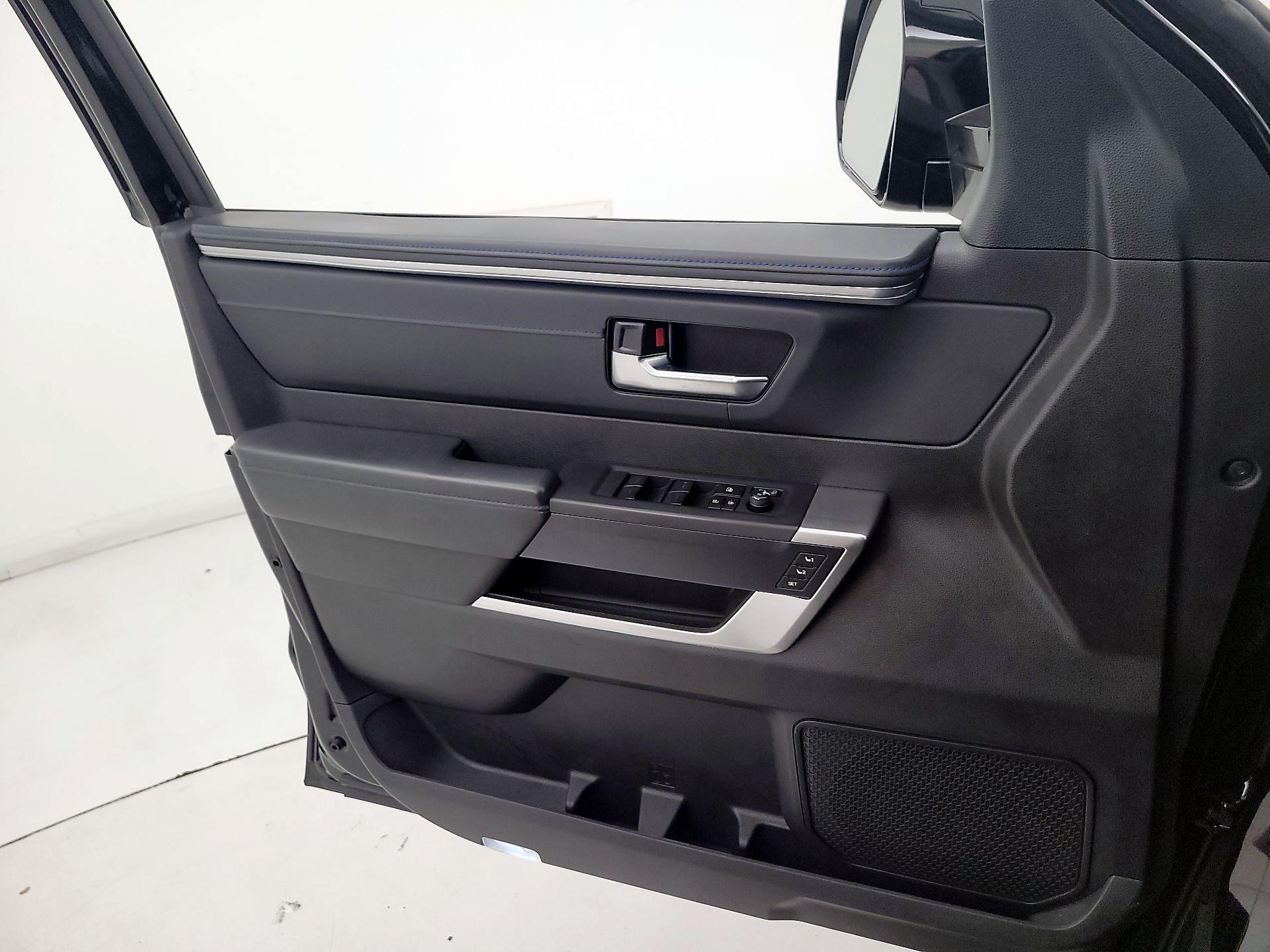 Thumbnail: 2023 Toyota Tundra - 12