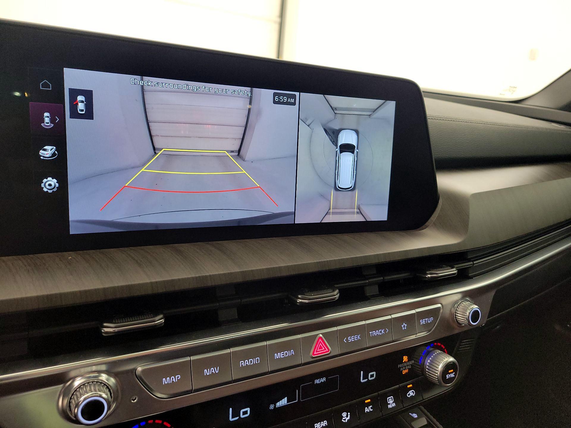 Thumbnail: 2023 Kia Telluride - 15