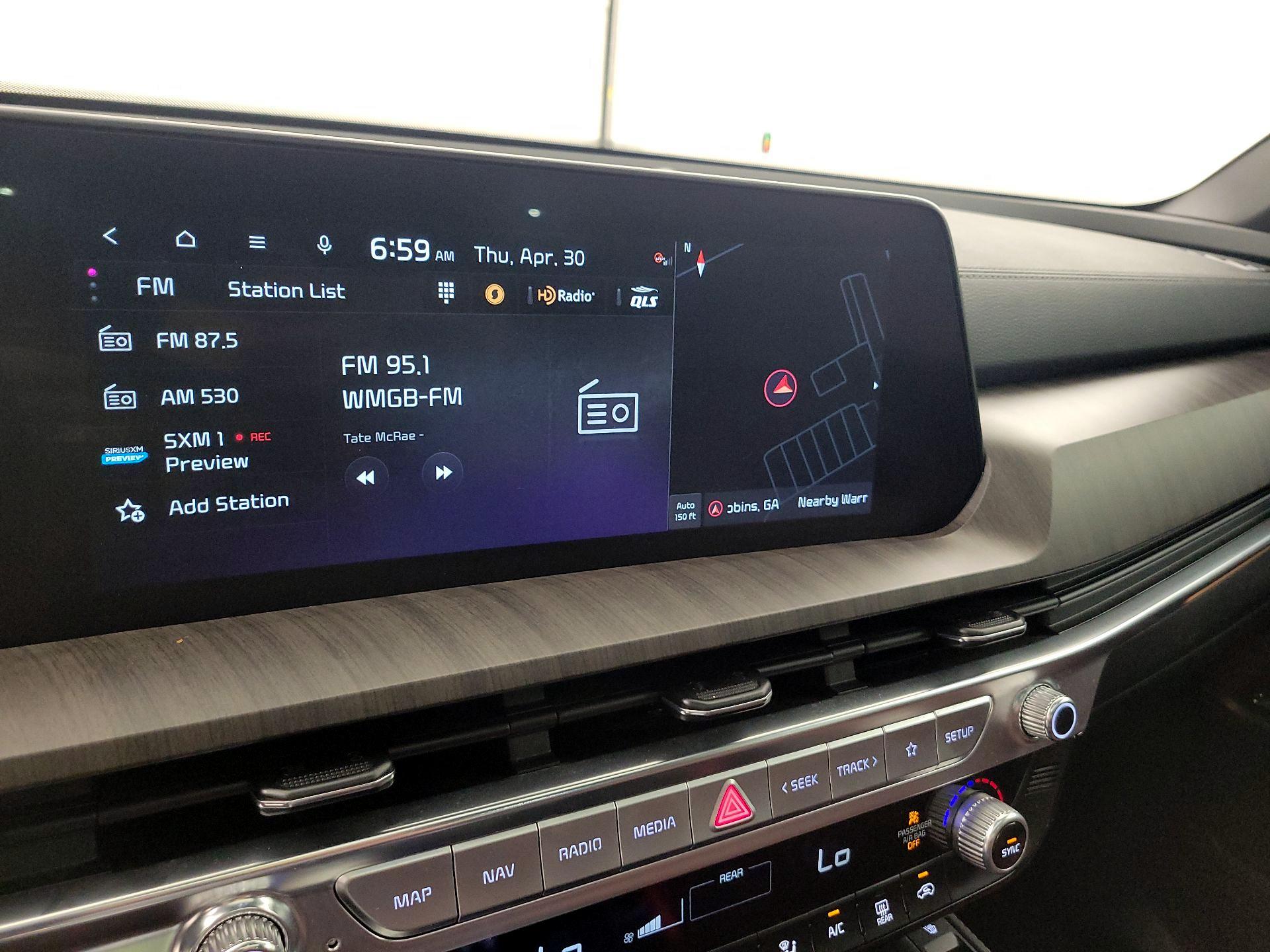 Thumbnail: 2023 Kia Telluride - 16