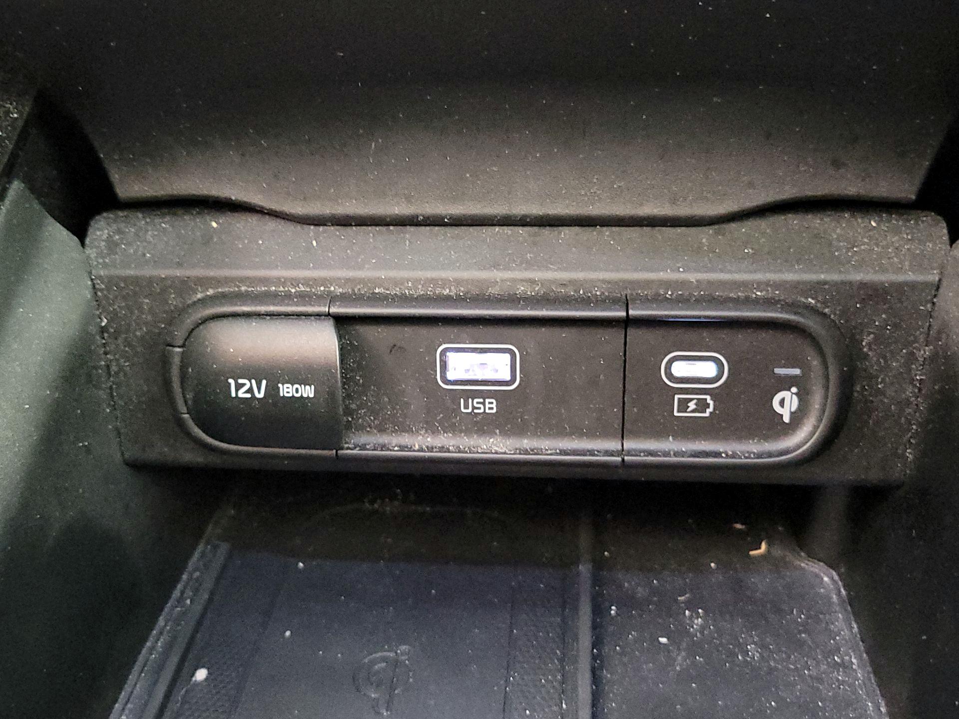 Thumbnail: 2023 Kia Telluride - 19