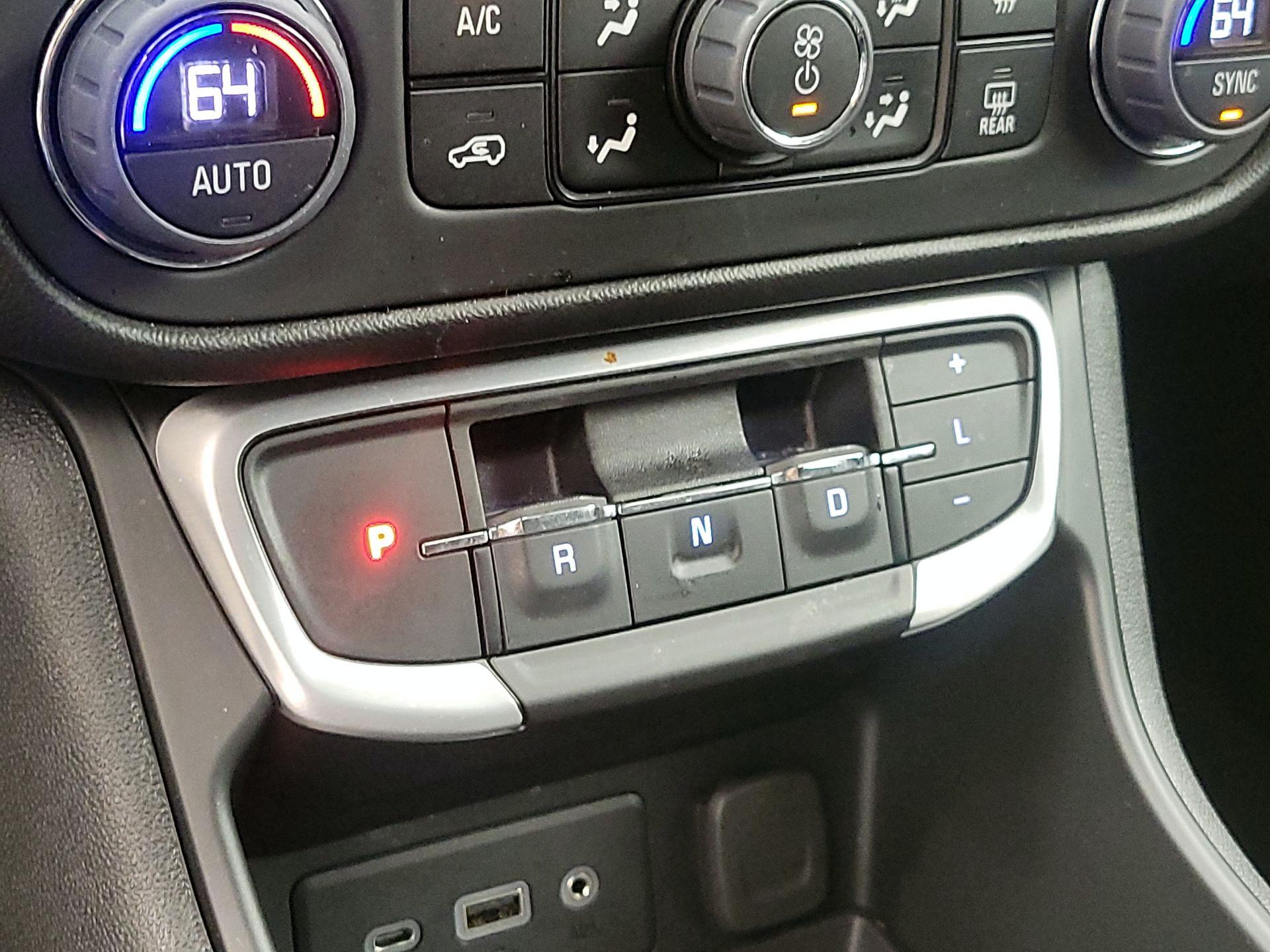 Thumbnail: 2023 GMC Terrain - 17