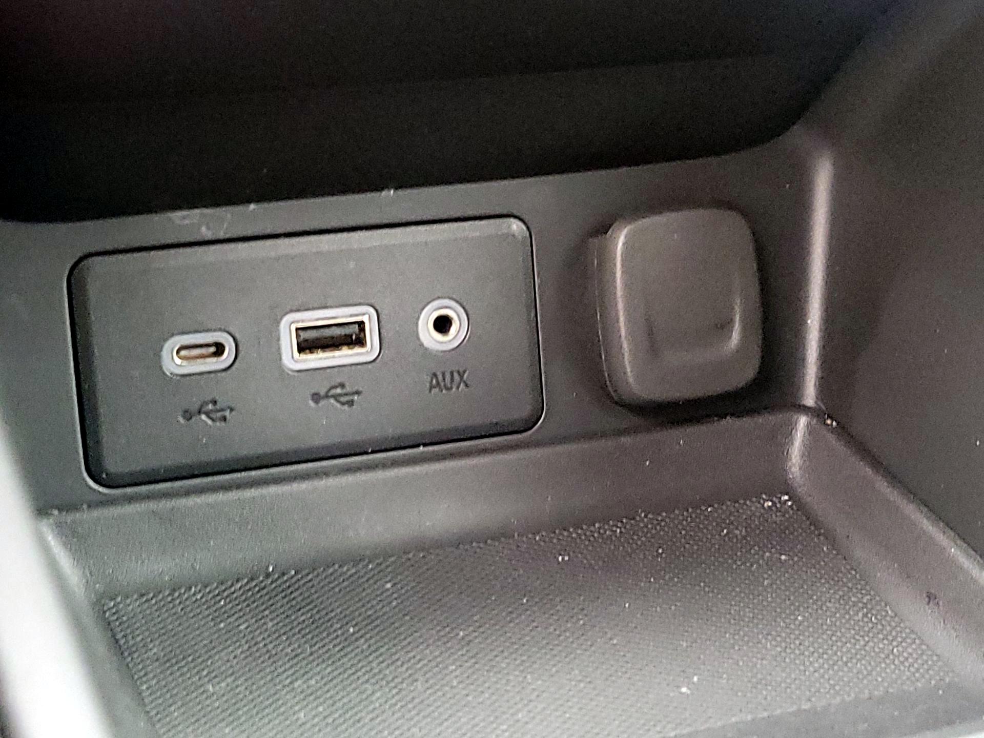 Thumbnail: 2023 GMC Terrain - 18