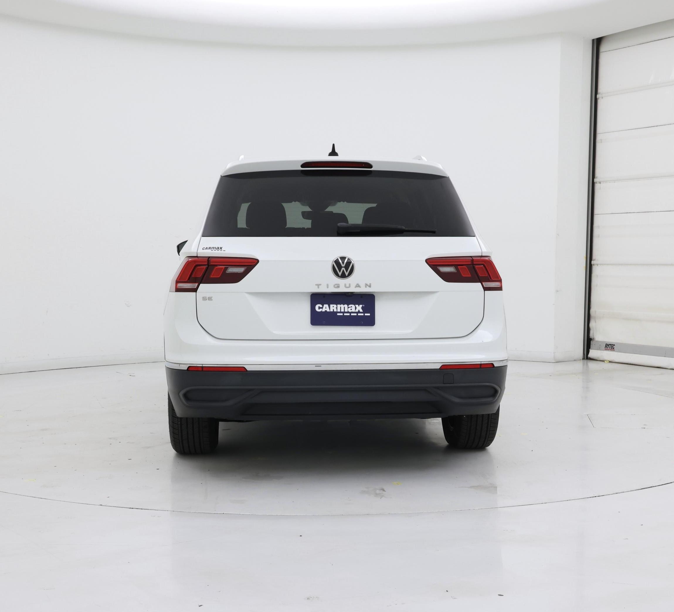 Thumbnail: 2023 Volkswagen Tiguan - 6