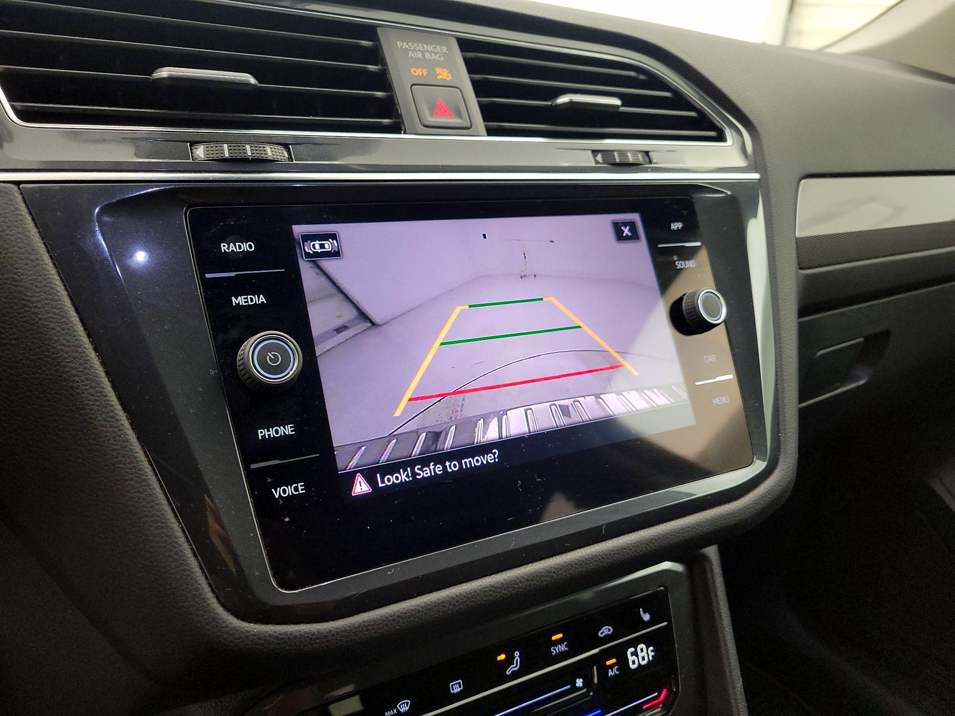 Thumbnail: 2023 Volkswagen Tiguan - 14