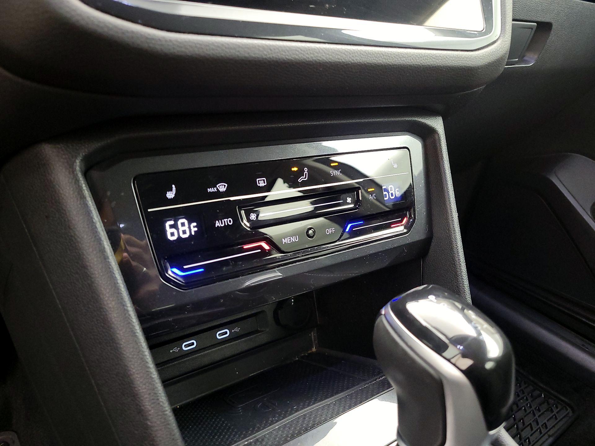 Thumbnail: 2023 Volkswagen Tiguan - 16