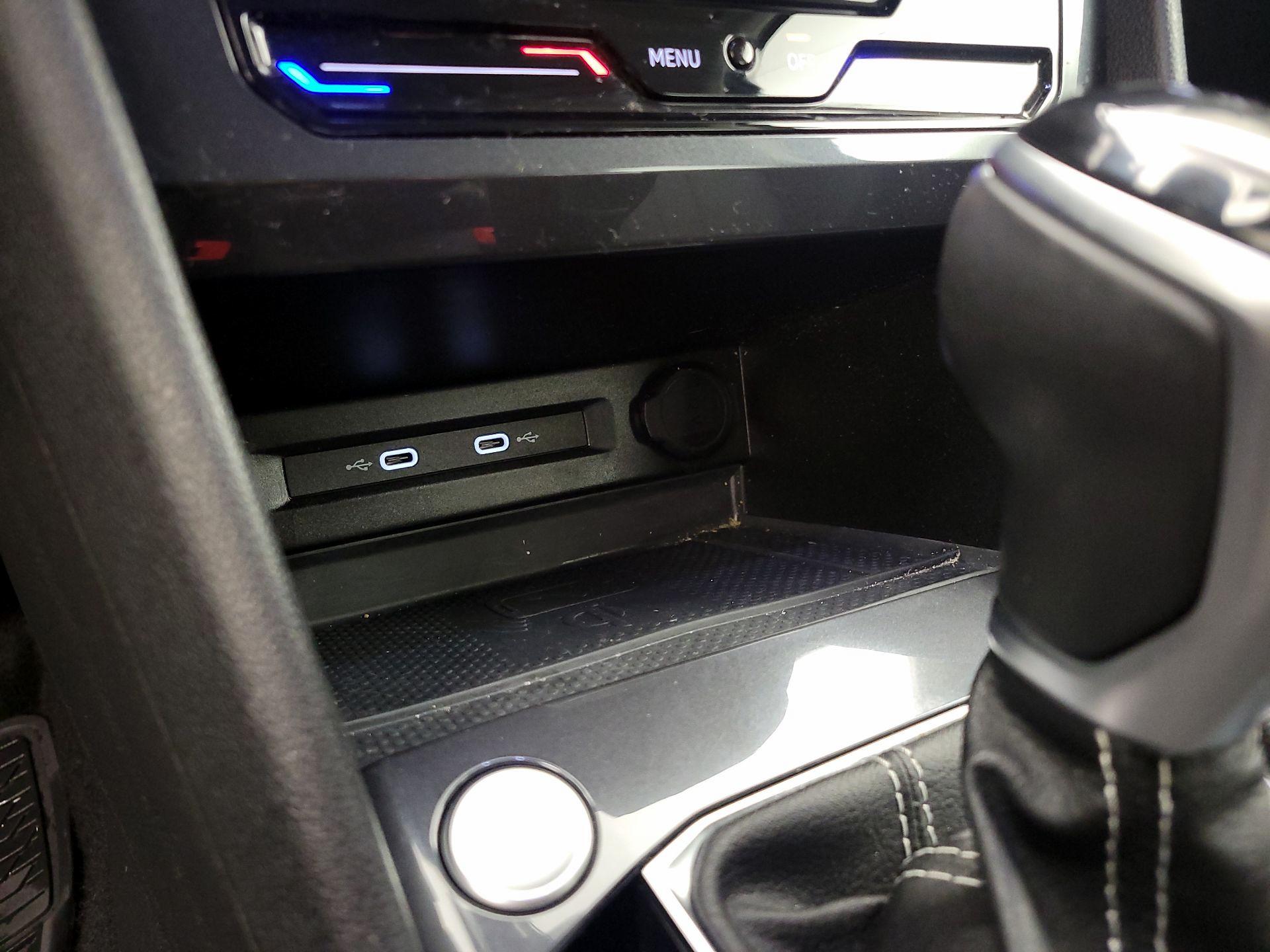 Thumbnail: 2023 Volkswagen Tiguan - 18