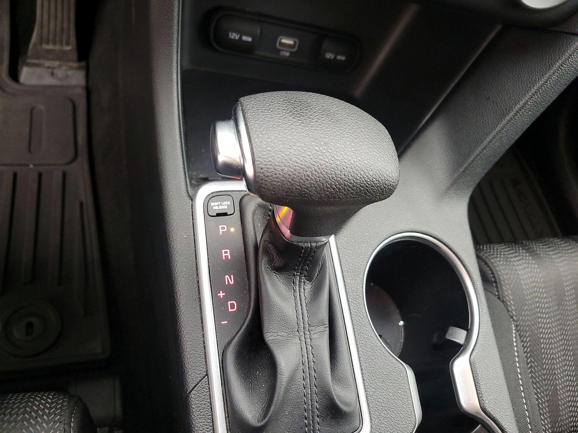 Thumbnail: 2020 Kia Sportage - 15