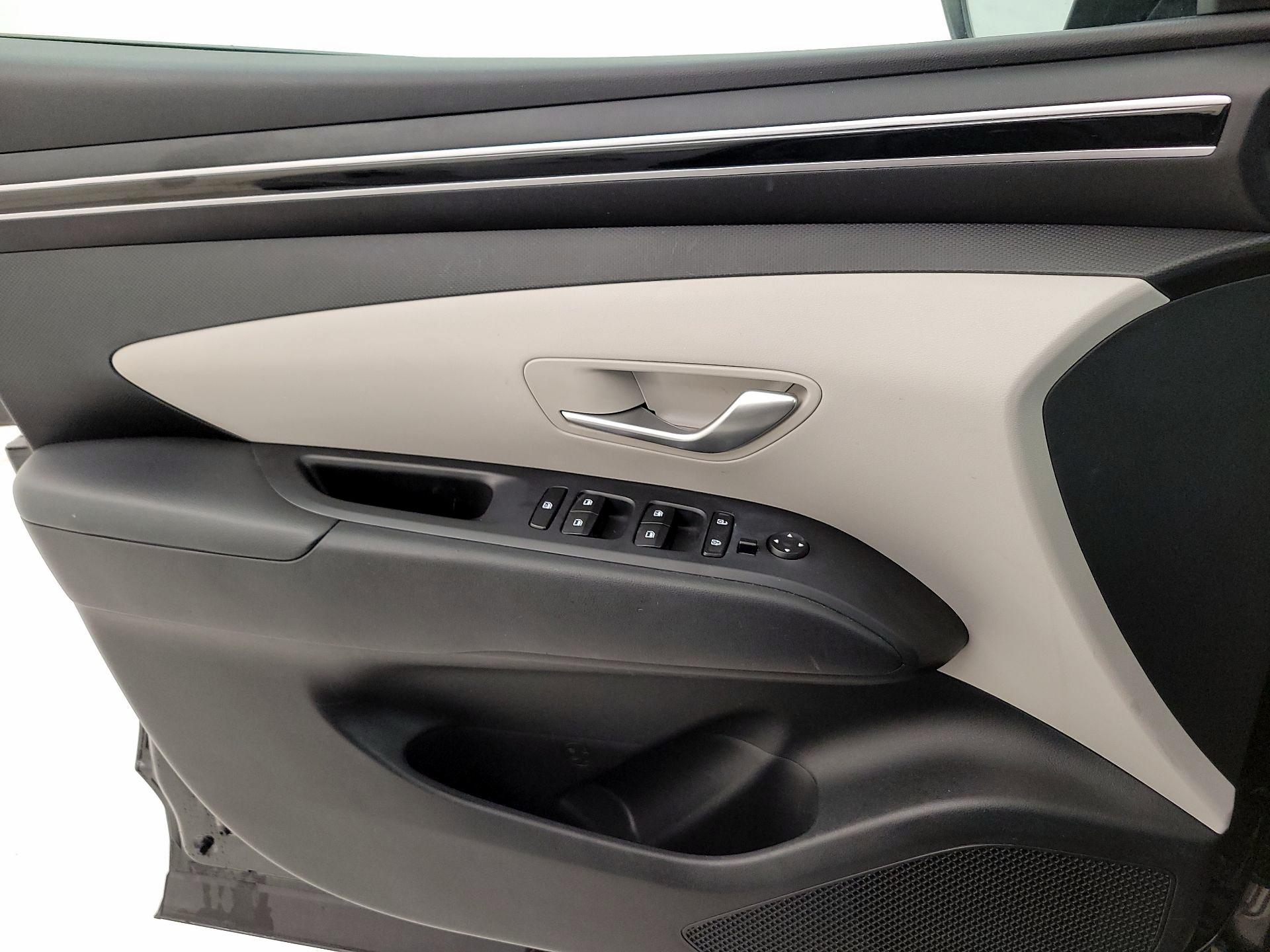 Thumbnail: 2023 Hyundai Tucson - 10