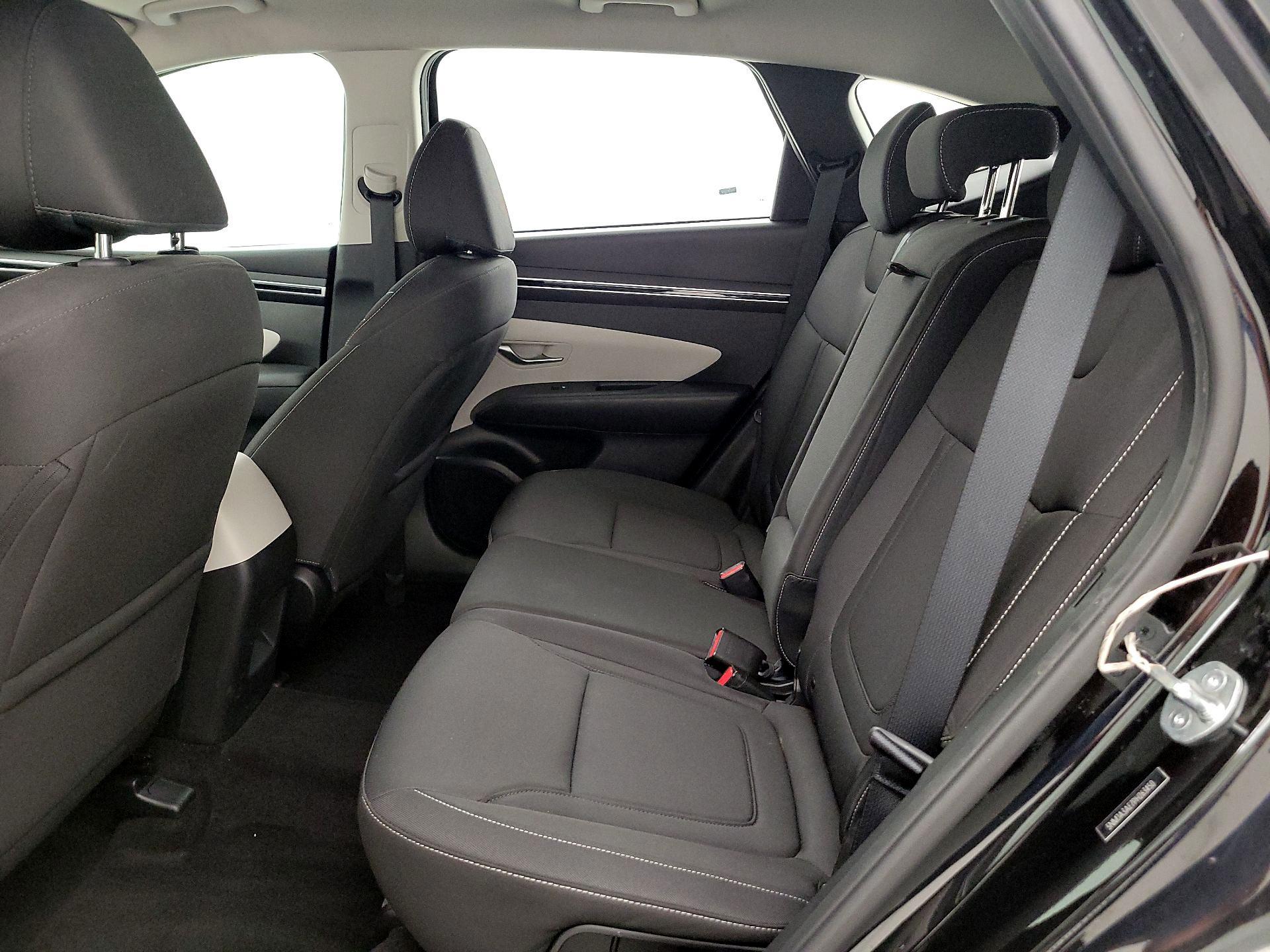 Thumbnail: 2023 Hyundai Tucson - 17