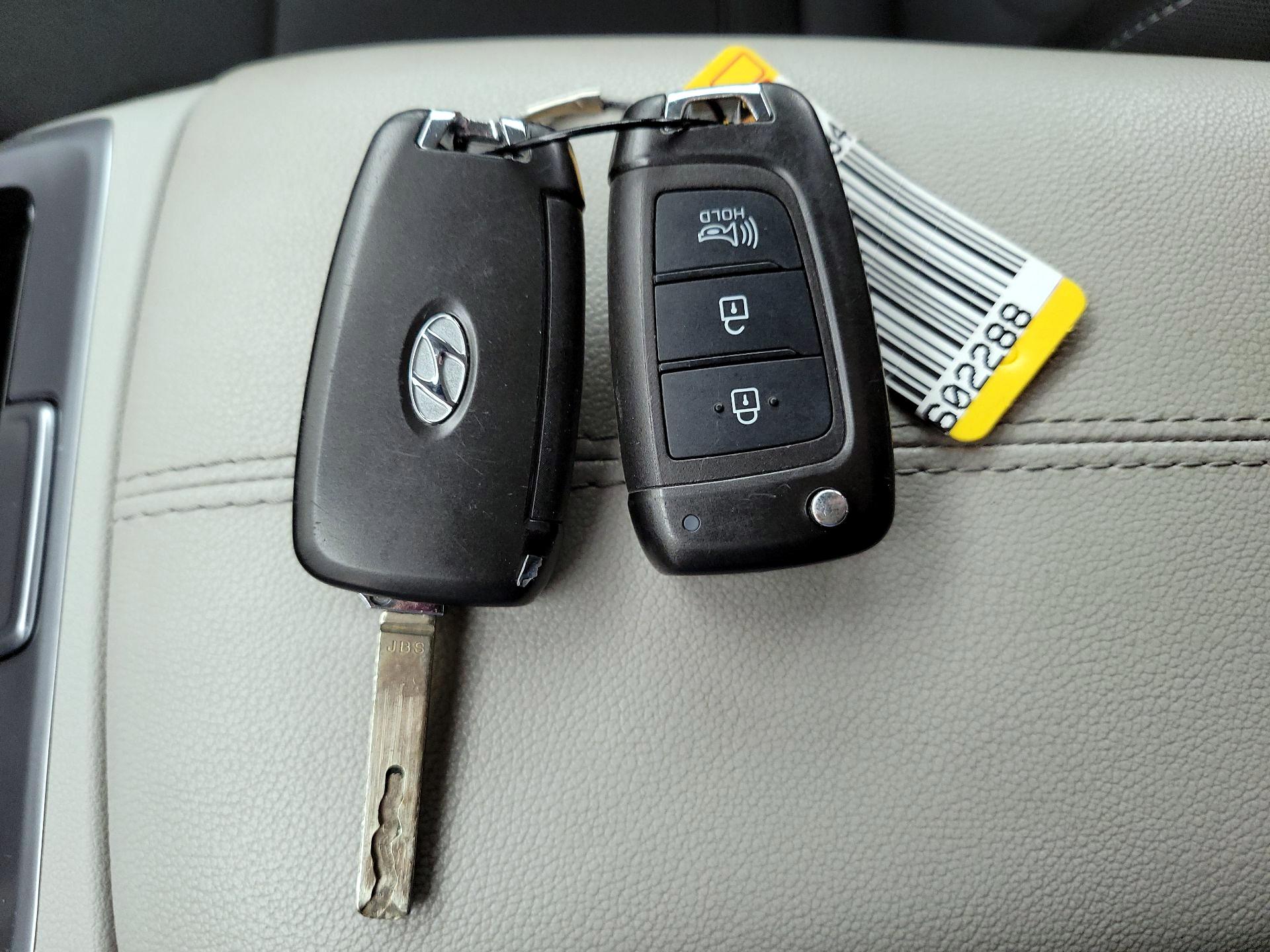 Thumbnail: 2023 Hyundai Tucson - 20