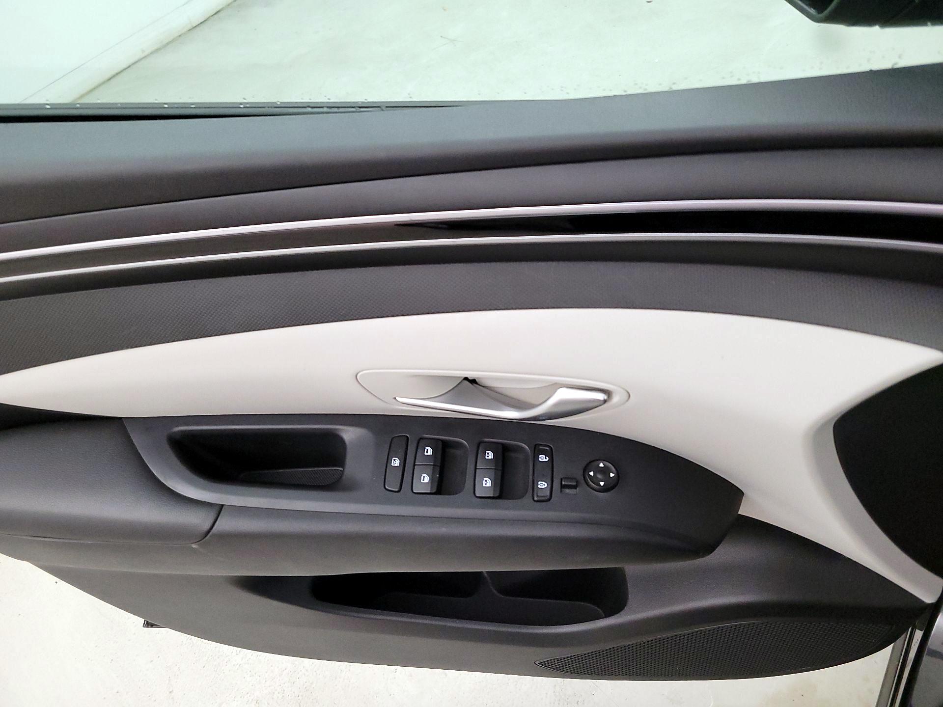 Thumbnail: 2023 Hyundai Tucson - 12