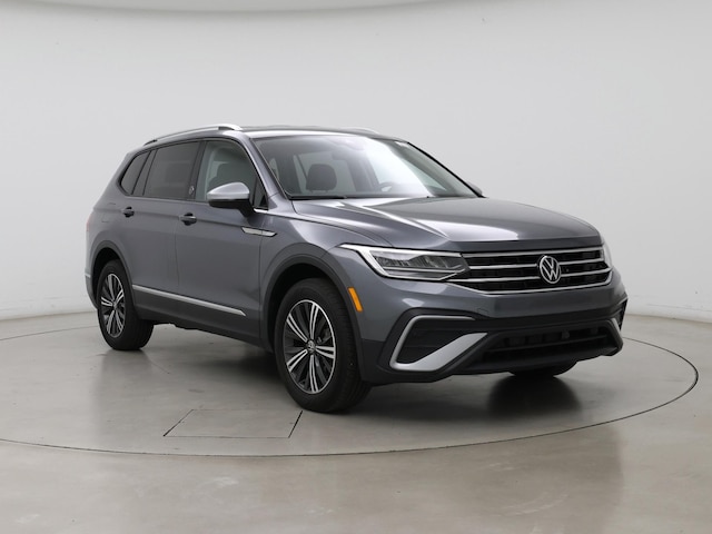 Gray 2024 Volkswagen Tiguan Wolfsburg Edition FWD SUV / Crossover Front-Wheel Drive Automatic