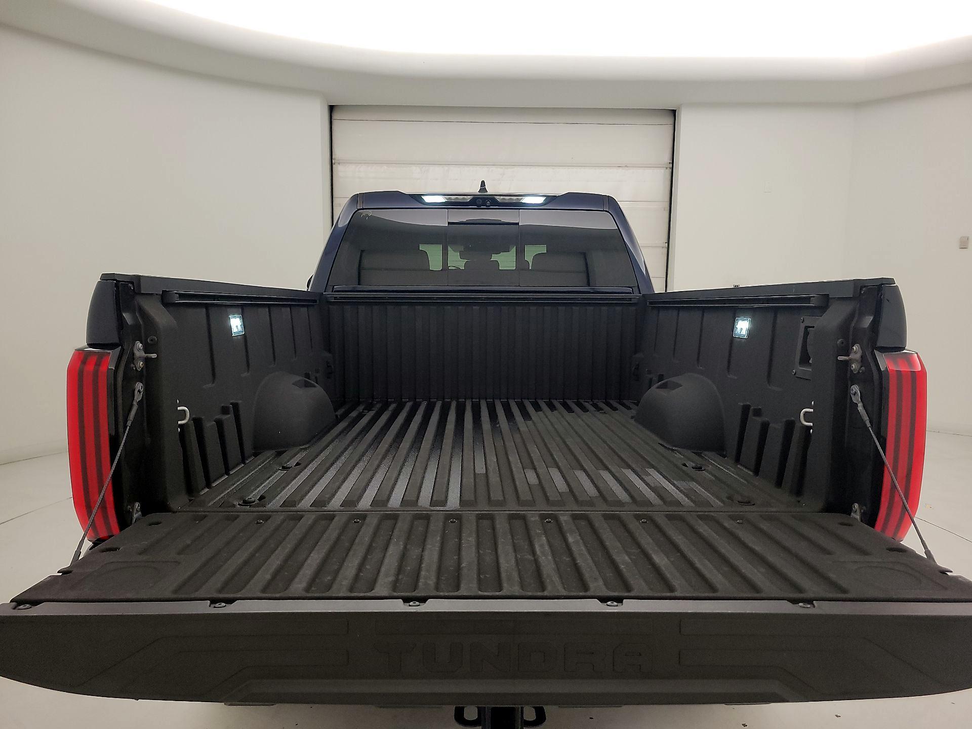 Thumbnail: 2023 Toyota Tundra - 18