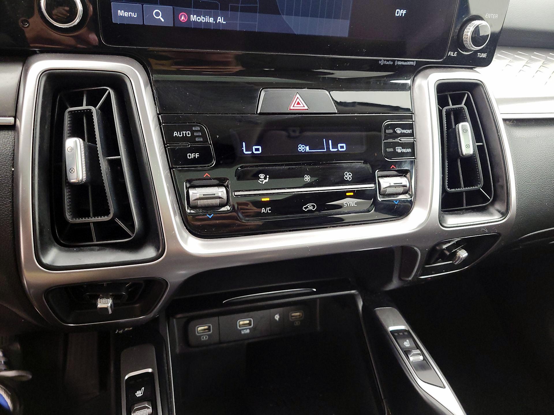Thumbnail: 2023 Kia Sorento - 15