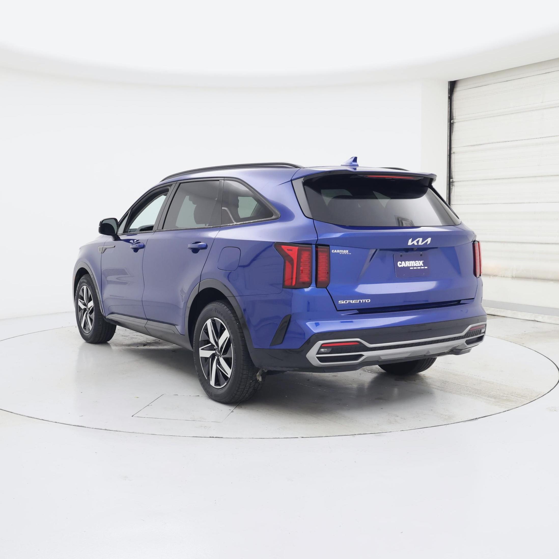 Thumbnail: 2023 Kia Sorento - 2