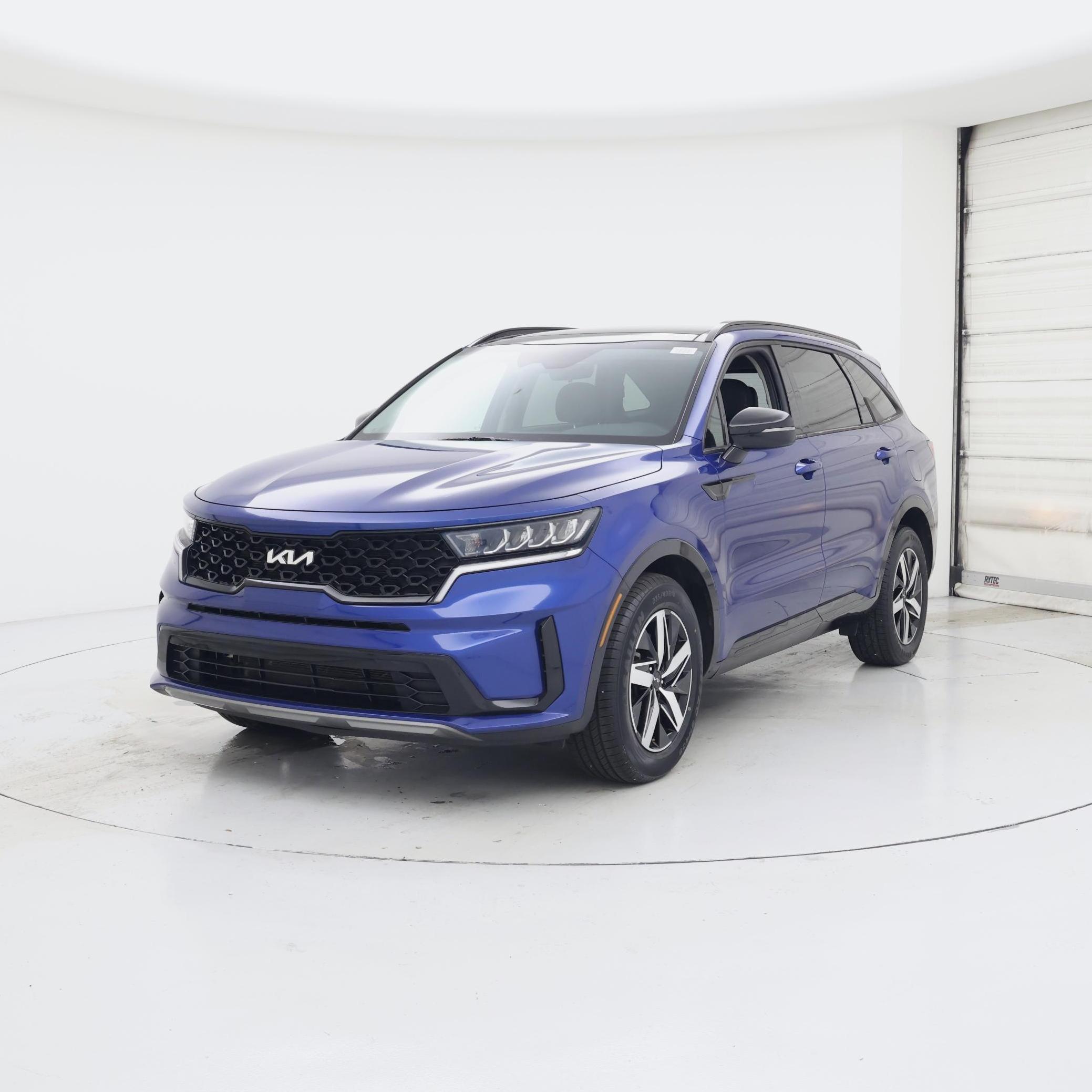 Thumbnail: 2023 Kia Sorento - 4