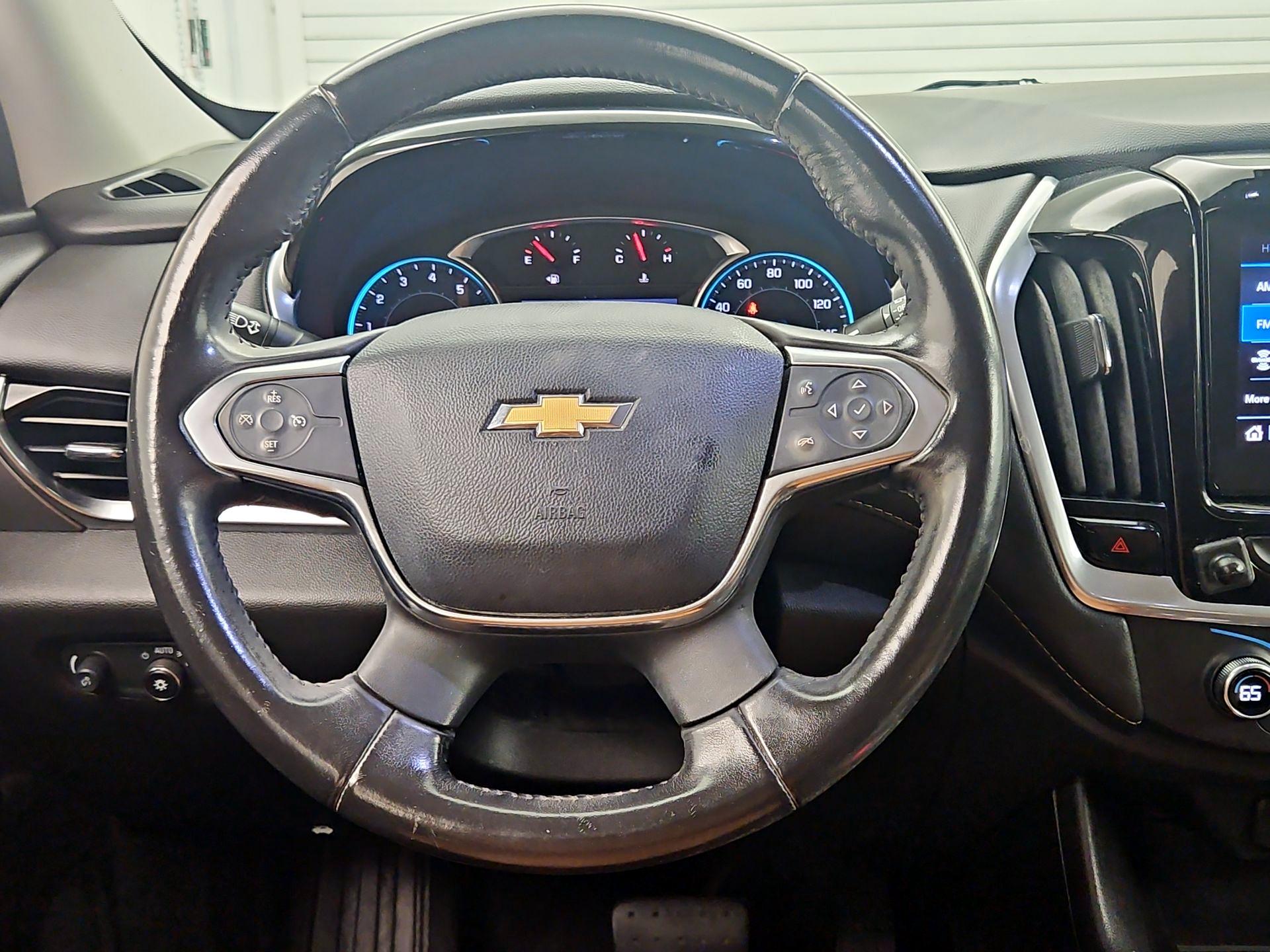 Thumbnail: 2020 Chevrolet Traverse - 10