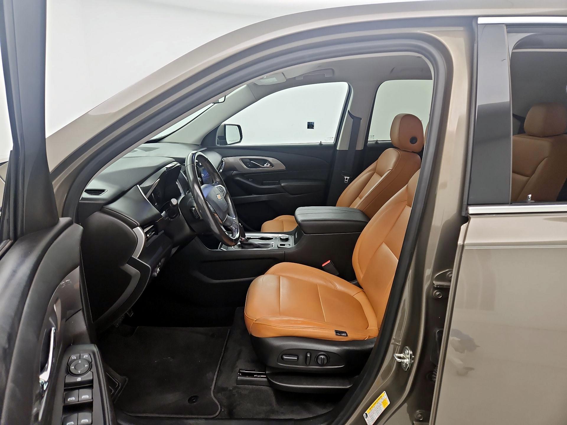 Thumbnail: 2020 Chevrolet Traverse - 11