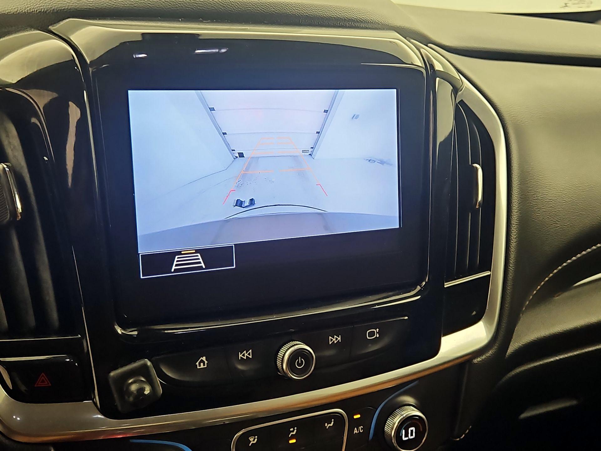 Thumbnail: 2020 Chevrolet Traverse - 14