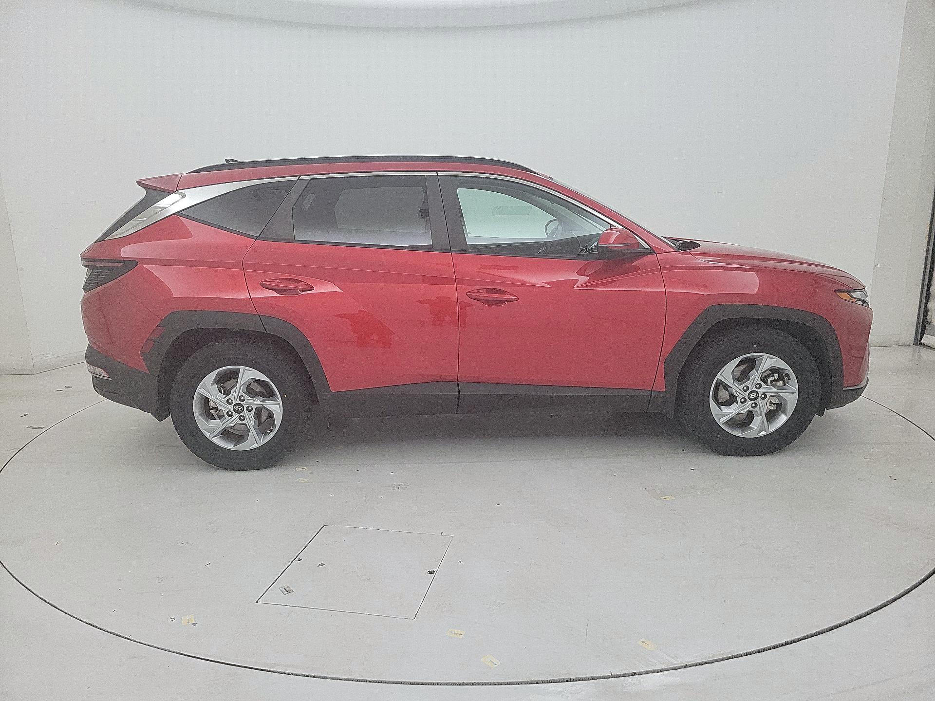 Thumbnail: 2023 Hyundai Tucson - 4