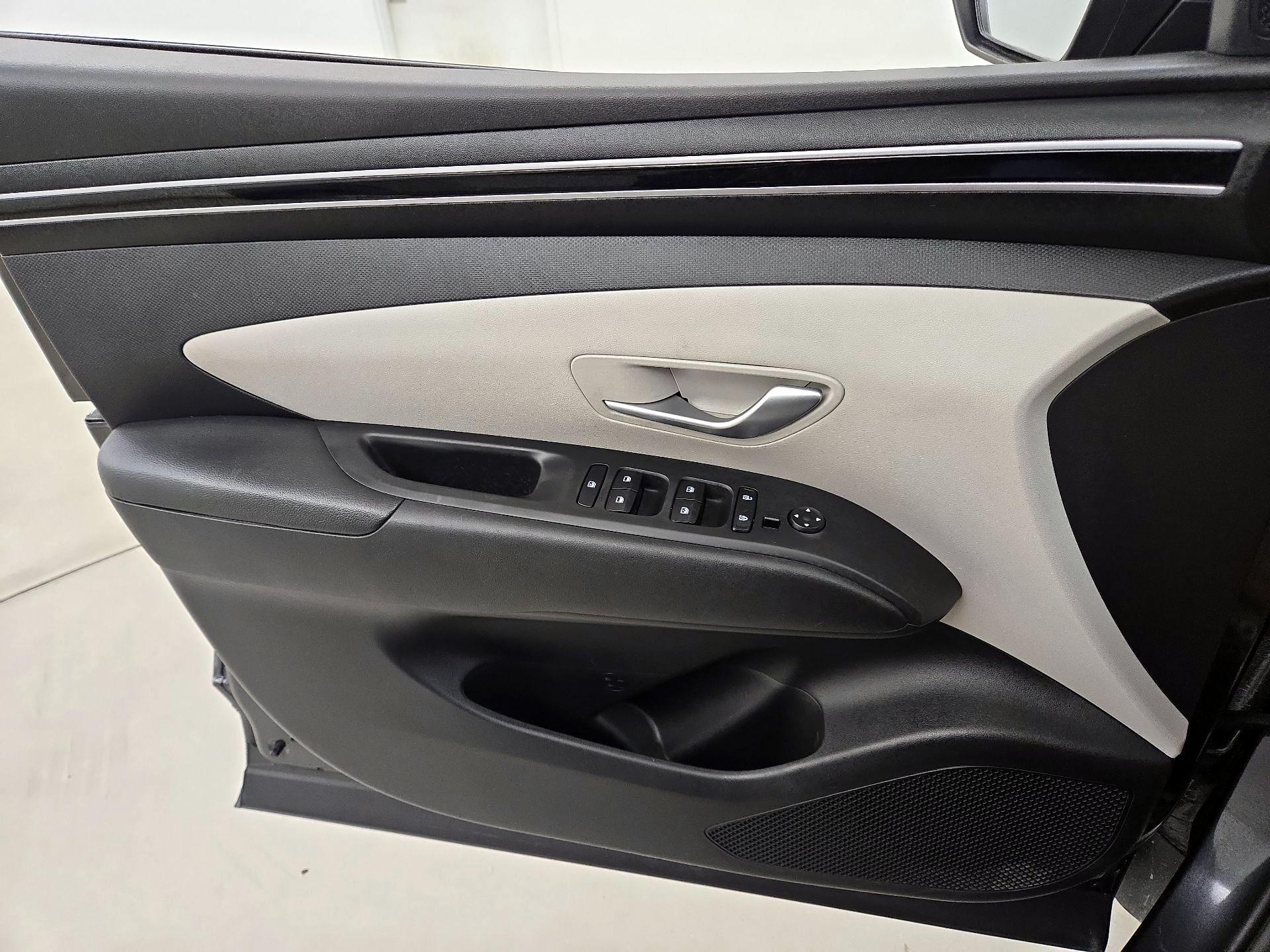 Thumbnail: 2023 Hyundai Tucson - 12