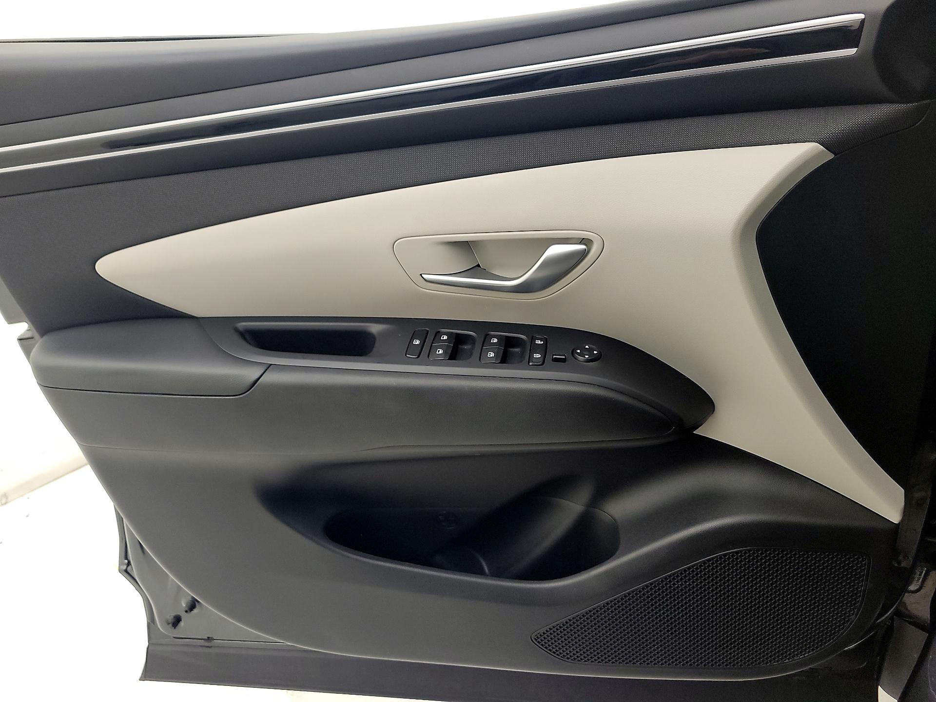 Thumbnail: 2023 Hyundai Tucson - 12