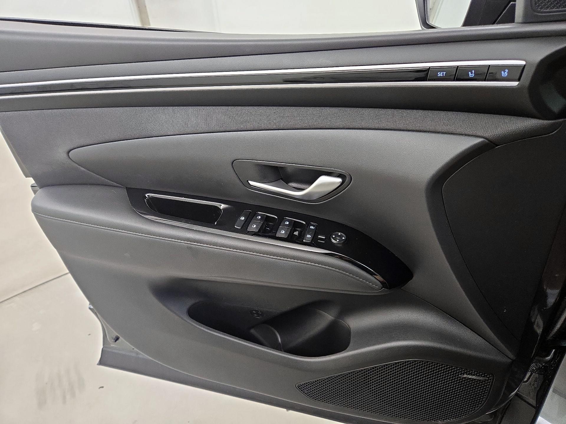 Thumbnail: 2023 Hyundai Tucson - 12