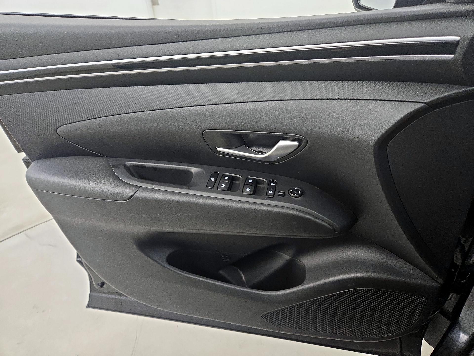 Thumbnail: 2023 Hyundai Tucson - 12