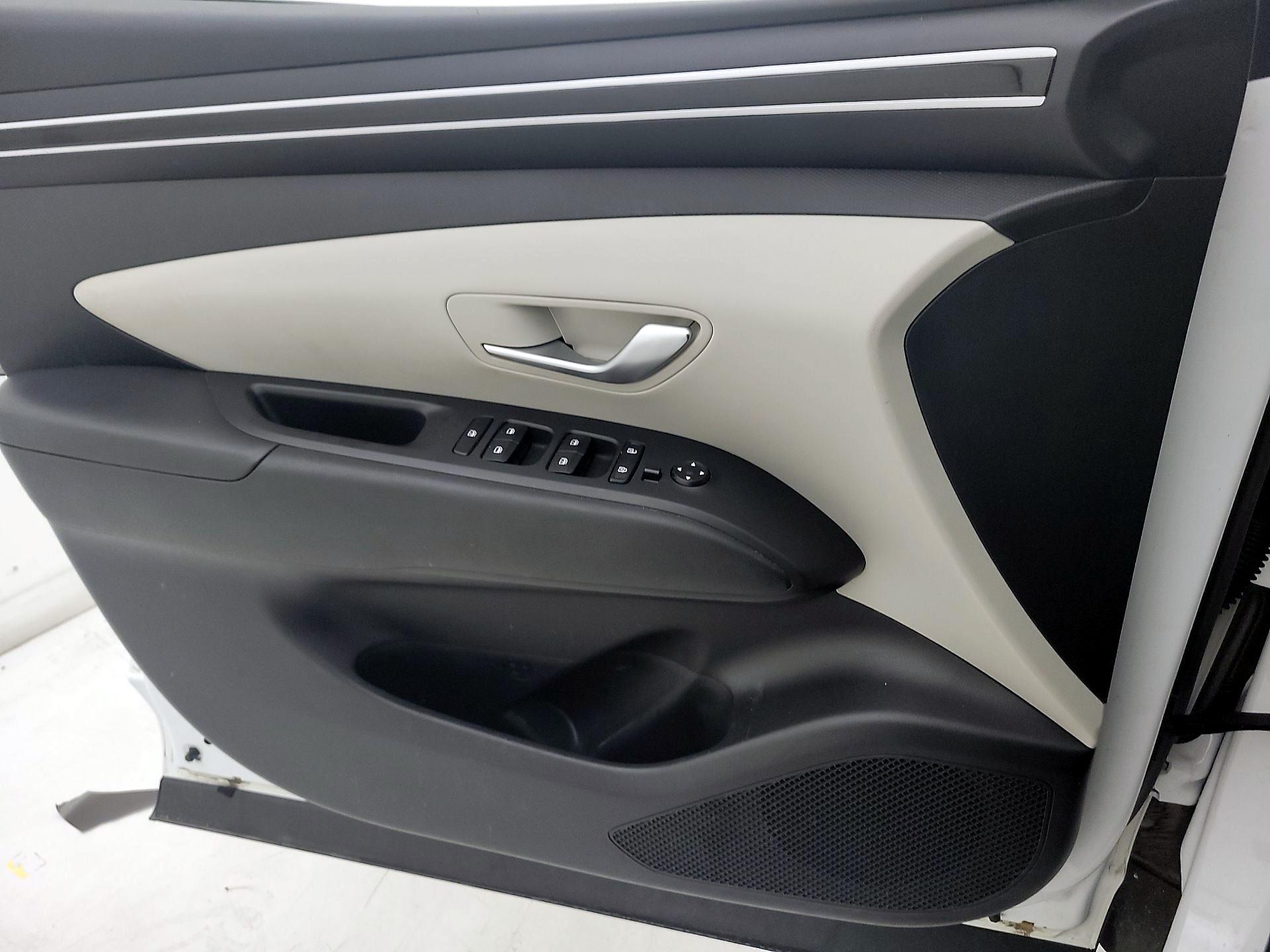 Thumbnail: 2022 Hyundai Tucson - 12