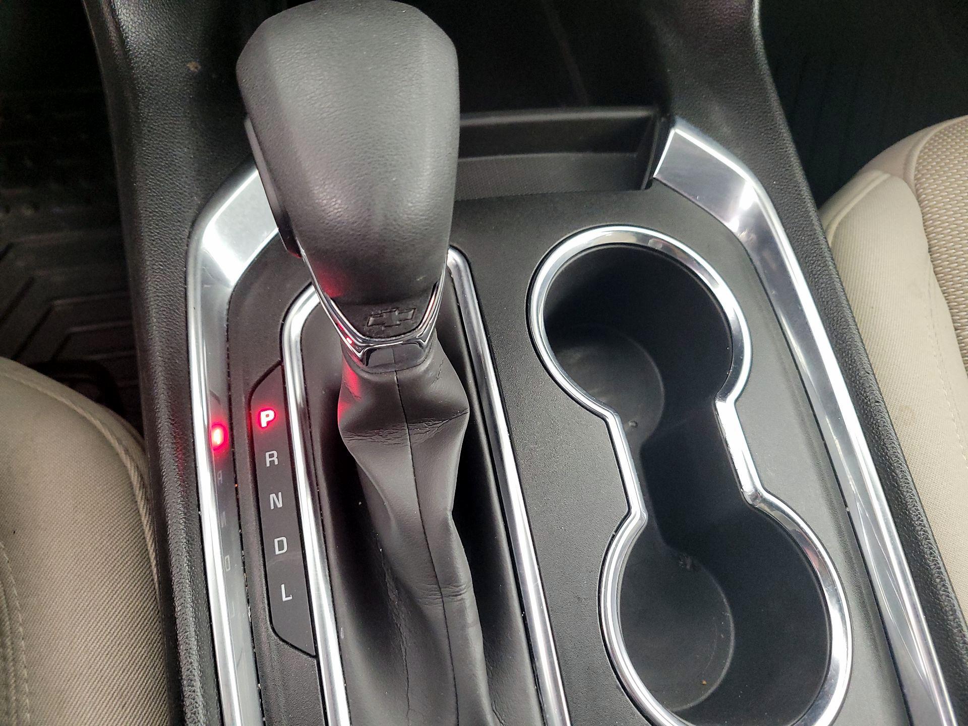 Thumbnail: 2022 Chevrolet Traverse - 15