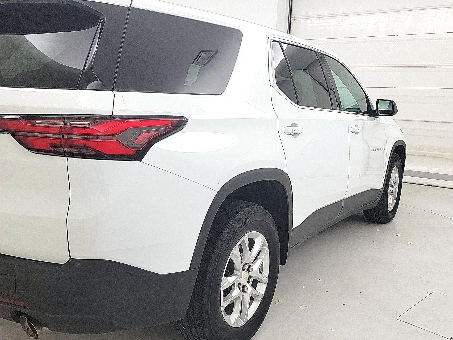 Thumbnail: 2022 Chevrolet Traverse - 5