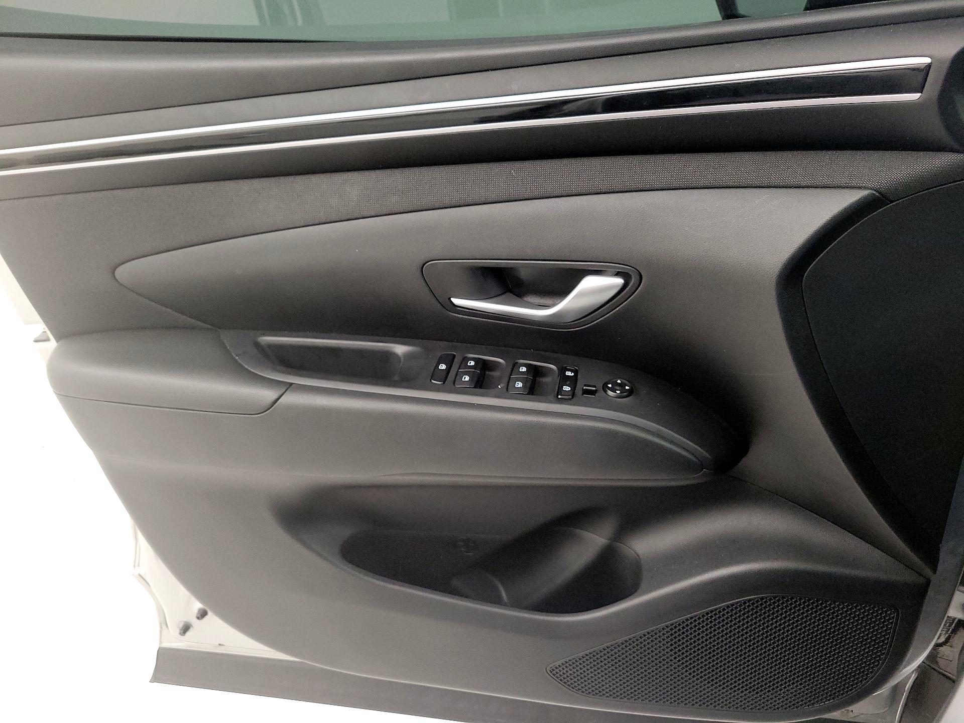 Thumbnail: 2023 Hyundai Tucson - 10