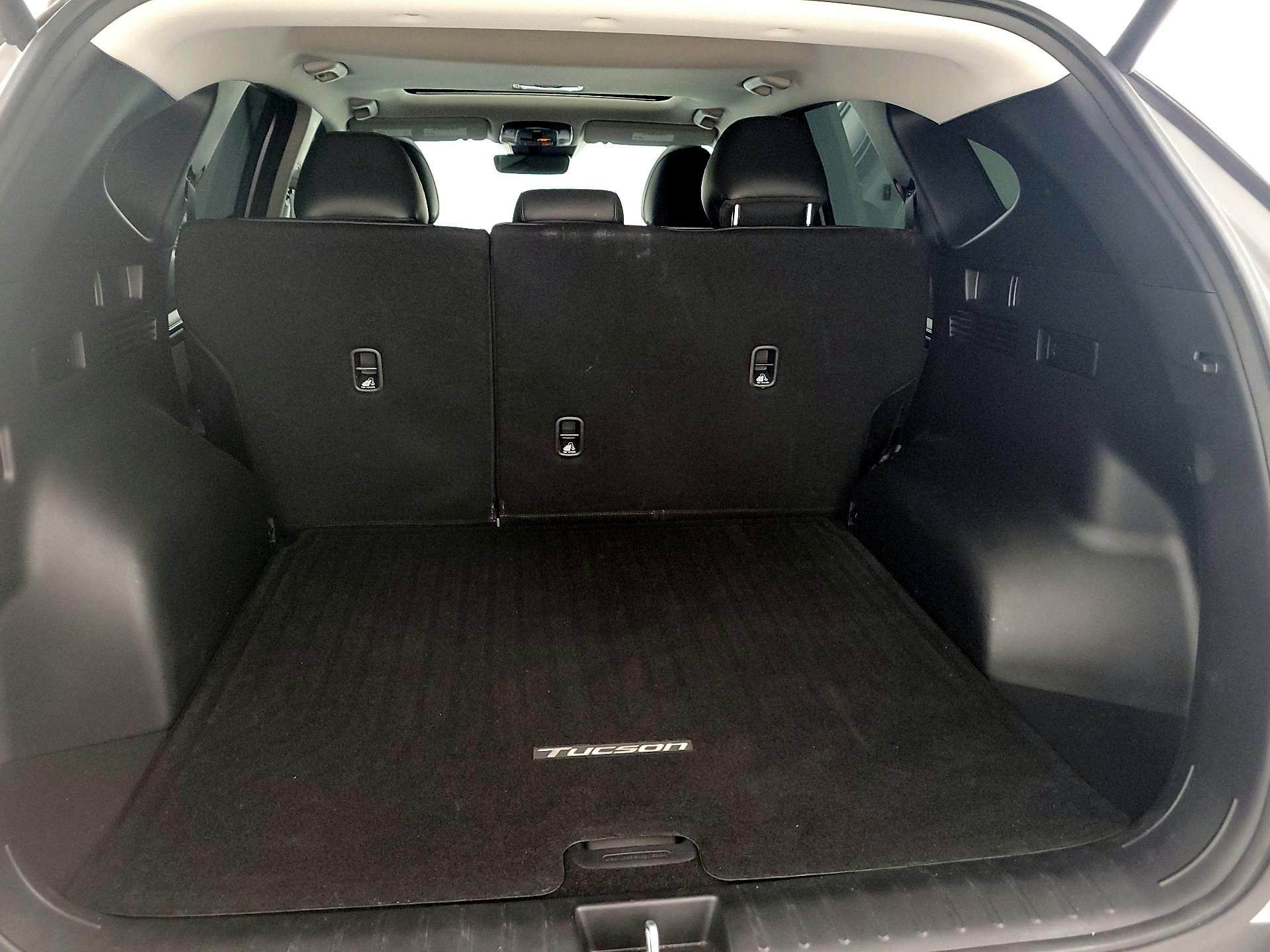 Thumbnail: 2023 Hyundai Tucson - 19