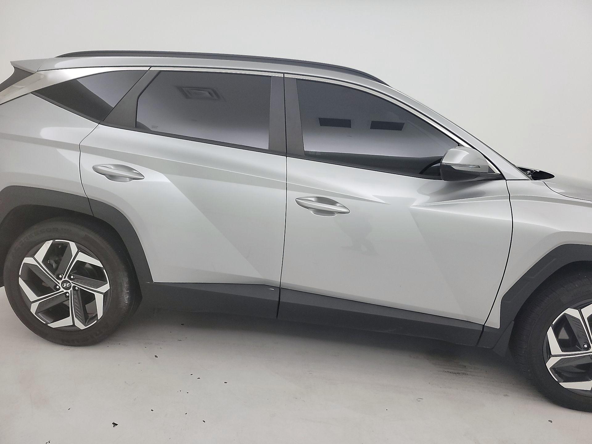 Thumbnail: 2023 Hyundai Tucson - 4