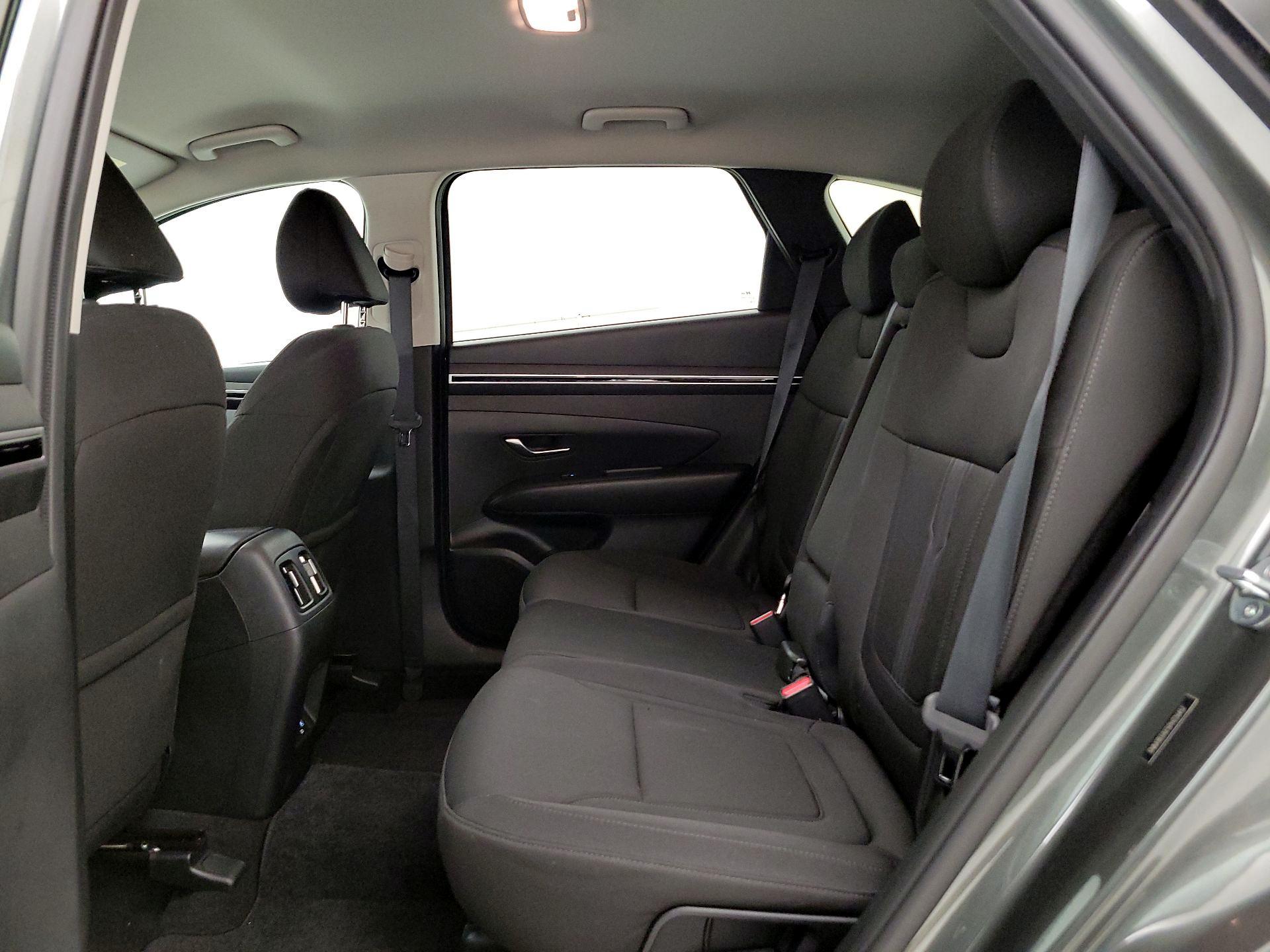 Thumbnail: 2023 Hyundai Tucson - 19